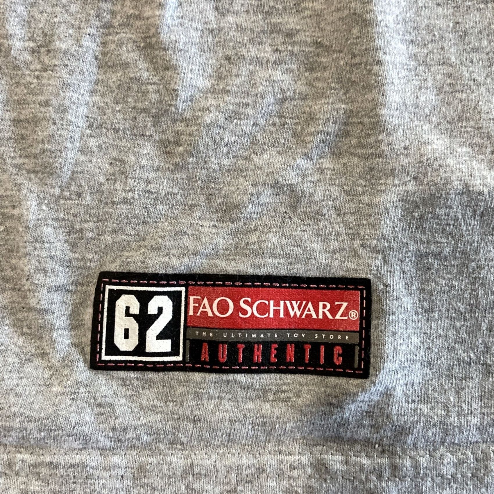 Vintage VINTAGE FAO Schwarz T Shirt Seattle Skate NYC Fifth Ave Toy Store Gray L Mens Short Sleeve Crew Neck Graphic Print 1990s 90s Logo MV Sport Size US L / EU 52-54 / 3 - 3 Thumbnail