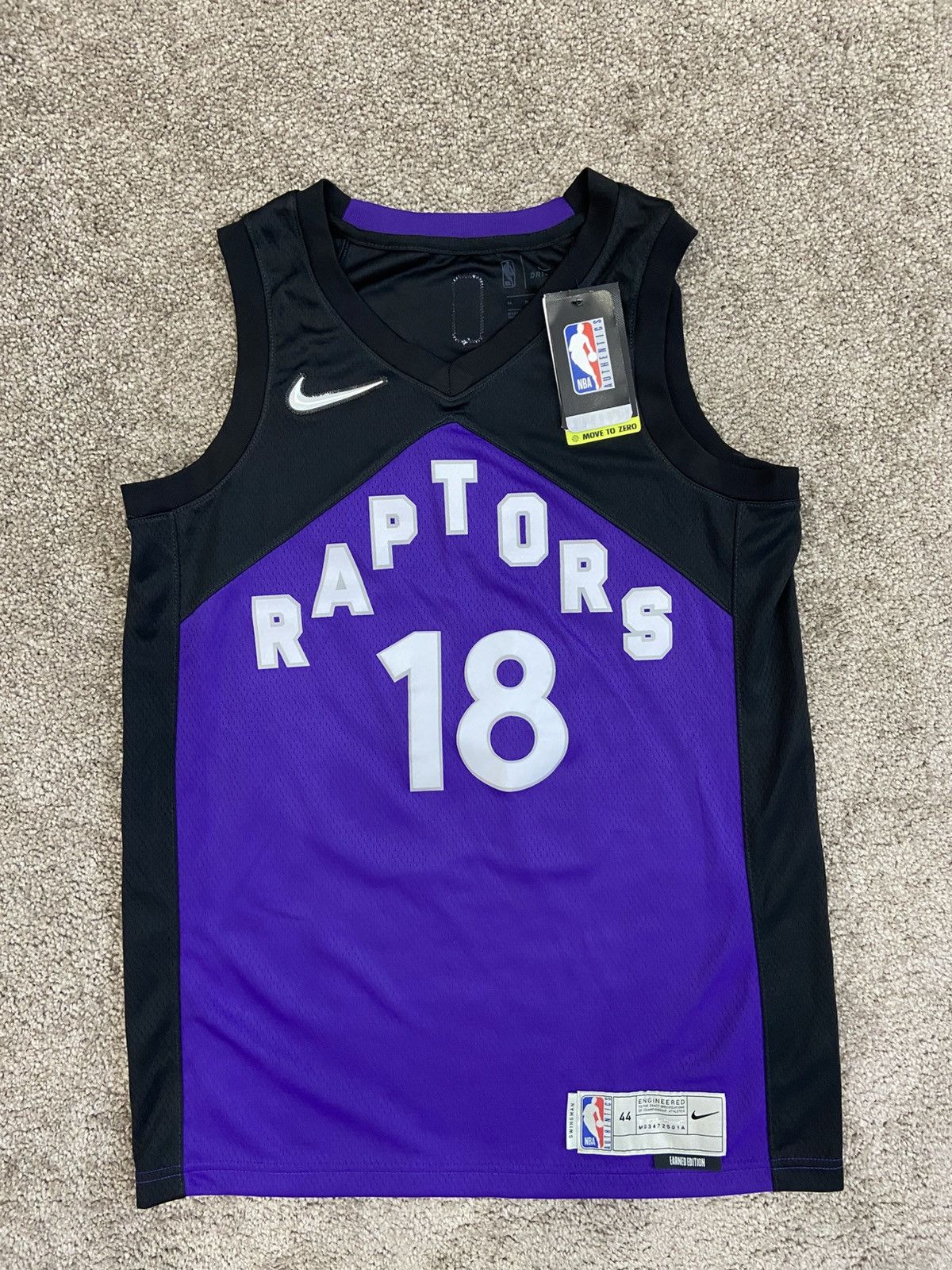 Nike NBA Nike Toronto Raptors Yuta Watanabe 2021 Earned Swingman Size US M / EU 48-50 / 2 - 1 Thumbnail