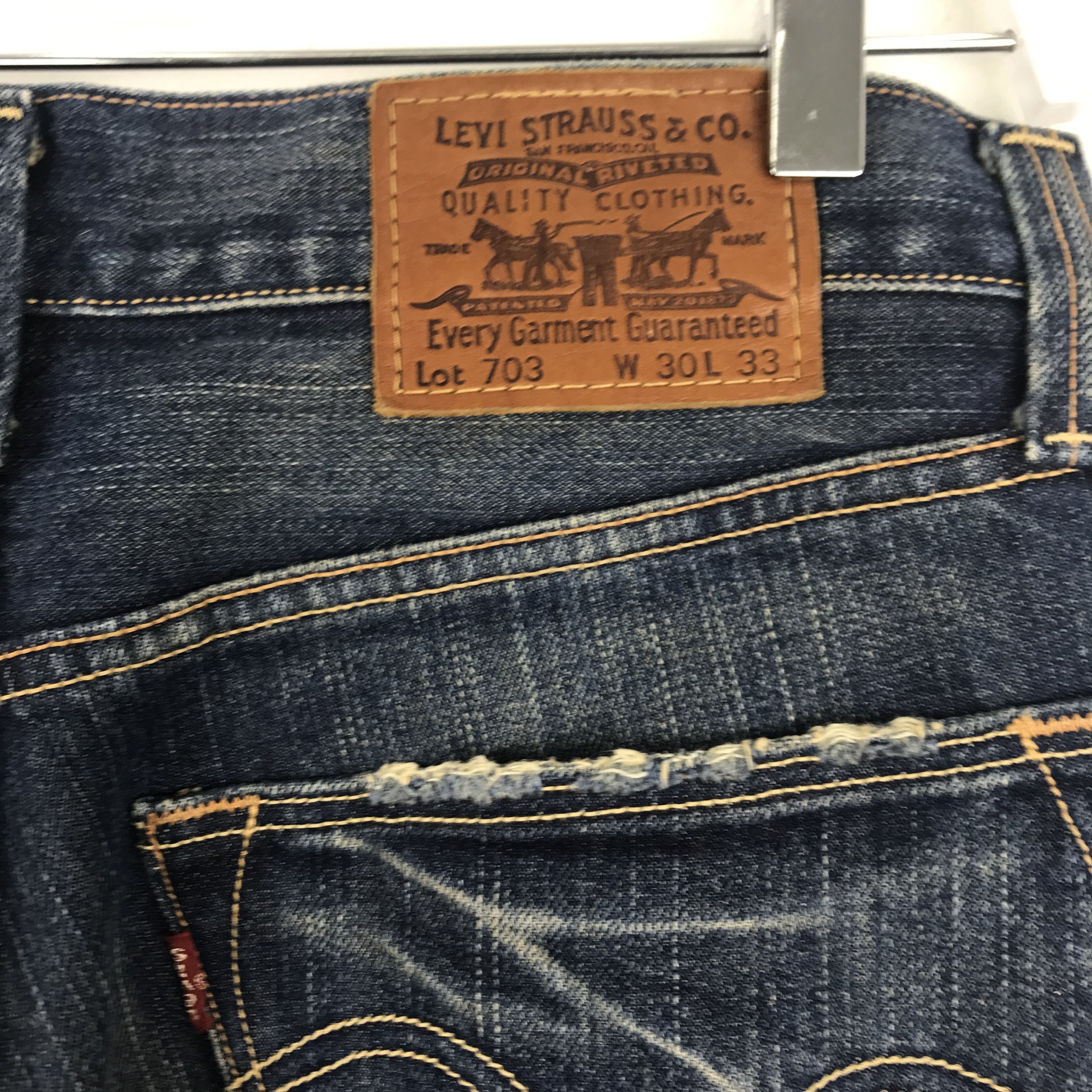 Levi's X233 VTG LEVIS RIPPED DISTRESSED JEANS KURT COBAIN Size US 33 - 10 Thumbnail