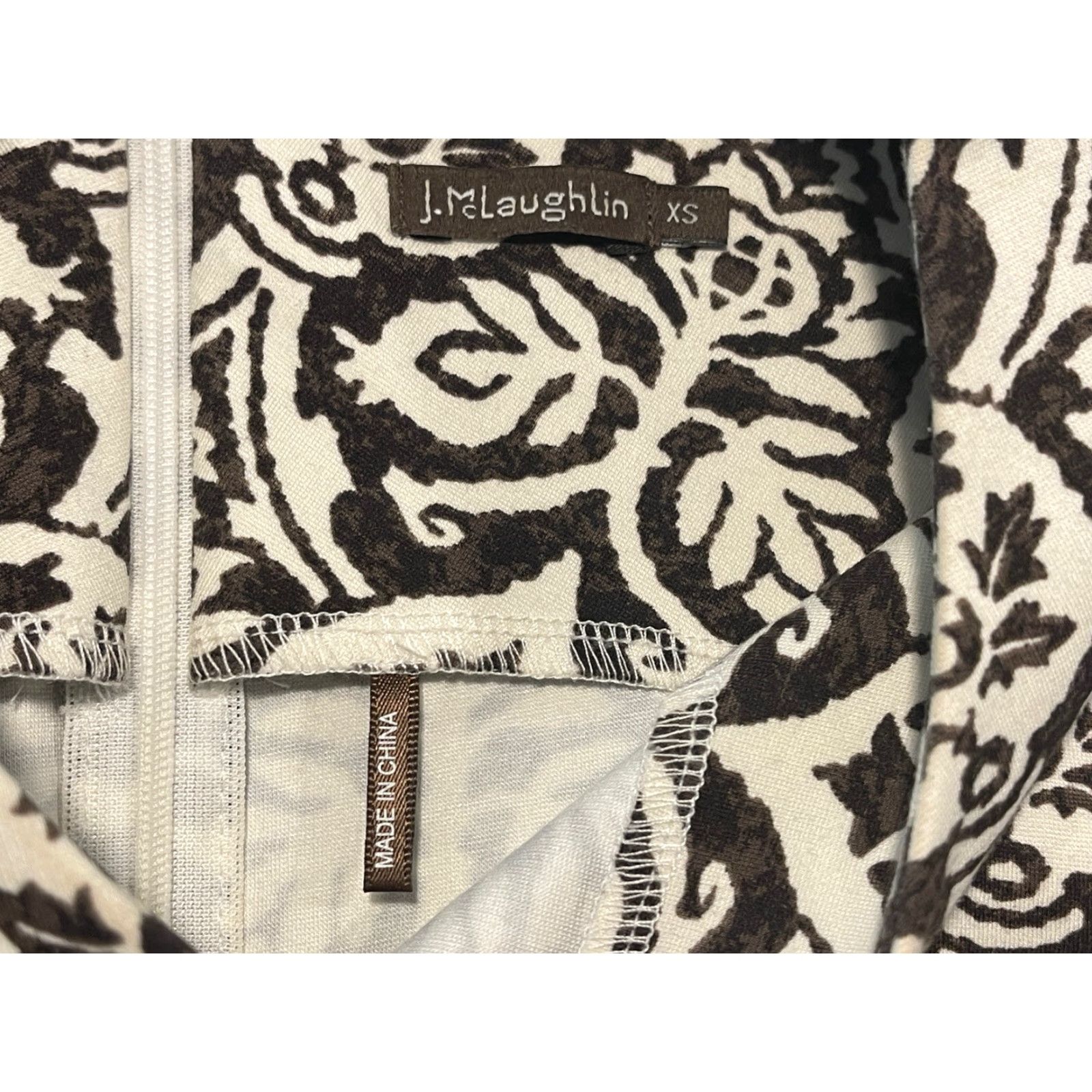 J.McLaughlin J. McLaughlin Dress Sheath XS Brown Light Tan Paisley Sleeveless Crew Neck Zipper Knee Length Women's Casual Stretch Fabric Size XS / US 0-2 / IT 36-38 - 2 Thumbnail