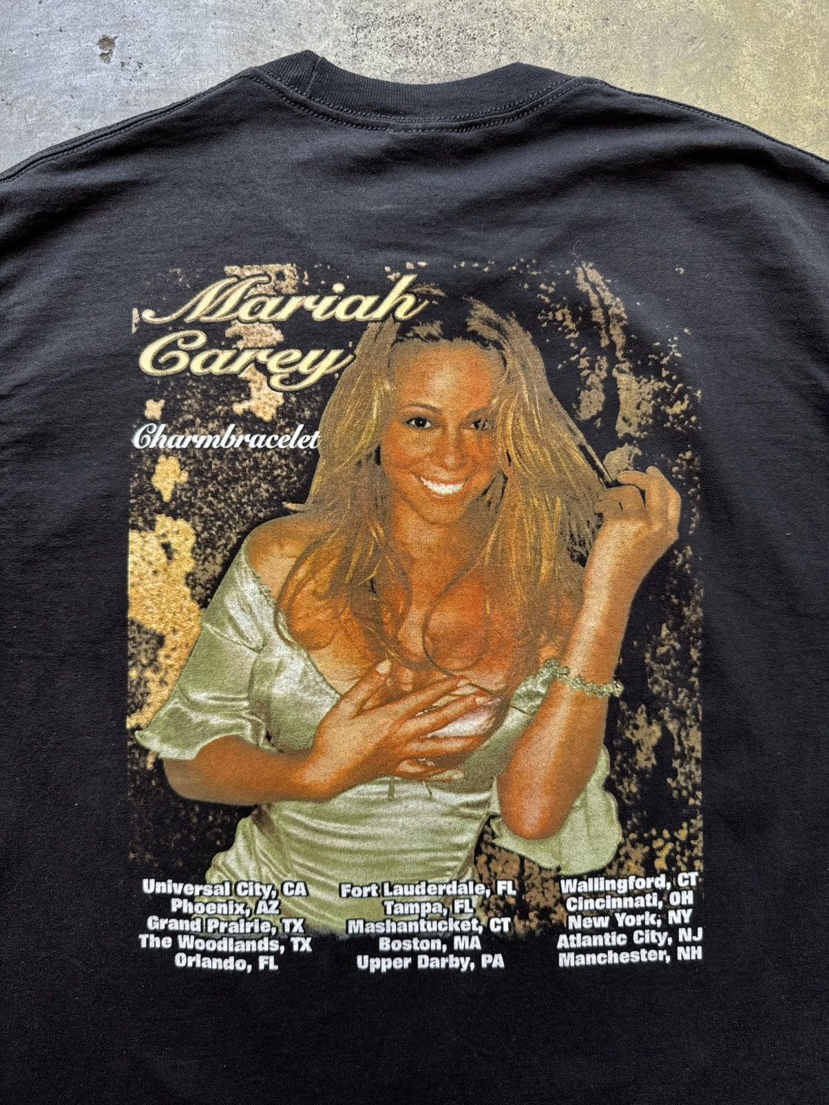 Vintage VTG 2003 Mariah Carey Charmbracelet Band Tee Shirt Sade Size US XL / EU 56 / 4 - 5 Thumbnail