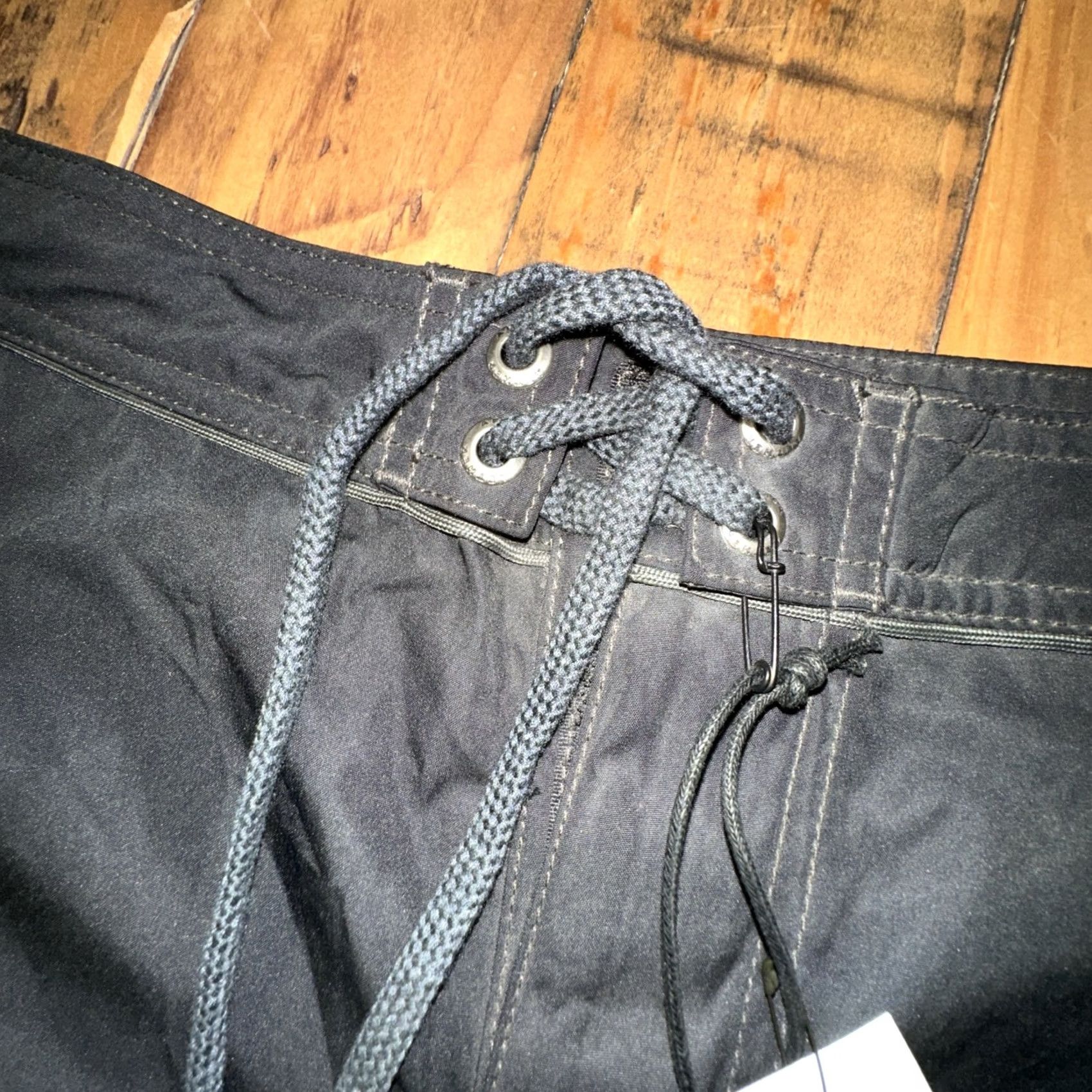 Aether Apparel Swim Shorts Shorts 7-3/4" Piping Jet Black 36w Msrp 30 Mens, Men's — image 3 of 6