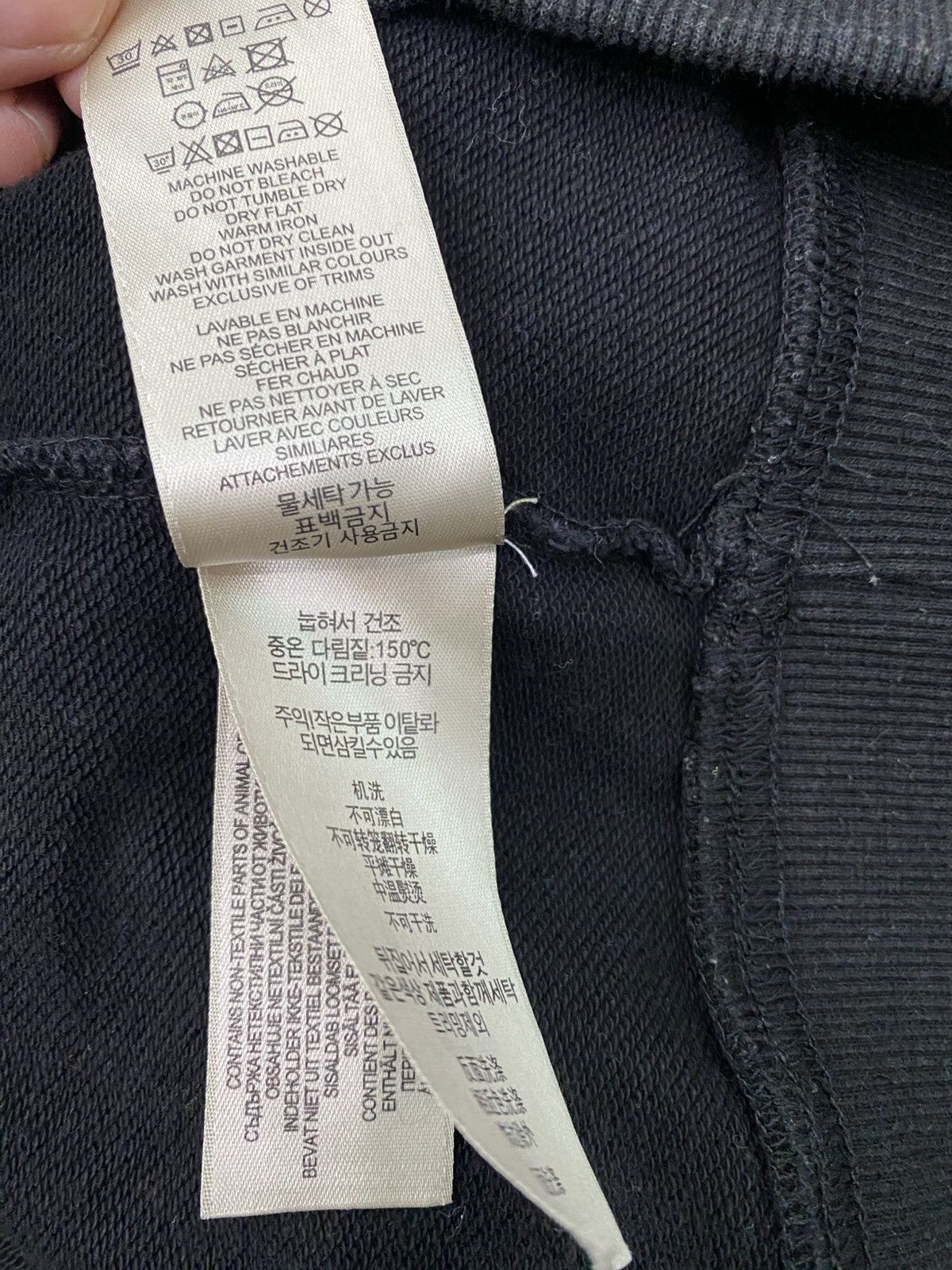Burberry Burberry Hoodies big logo (code:D) Size US M / EU 48-50 / 2 - 7 Thumbnail