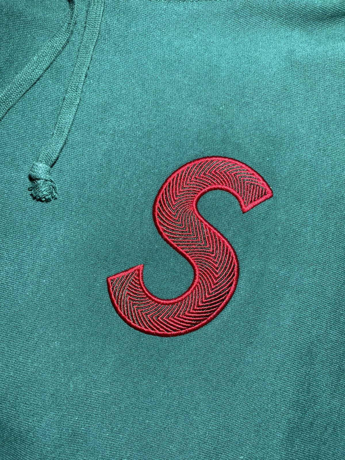 Supreme Supreme S Logo Hoodie (X-Large) Size US XL / EU 56 / 4 - 2 Thumbnail