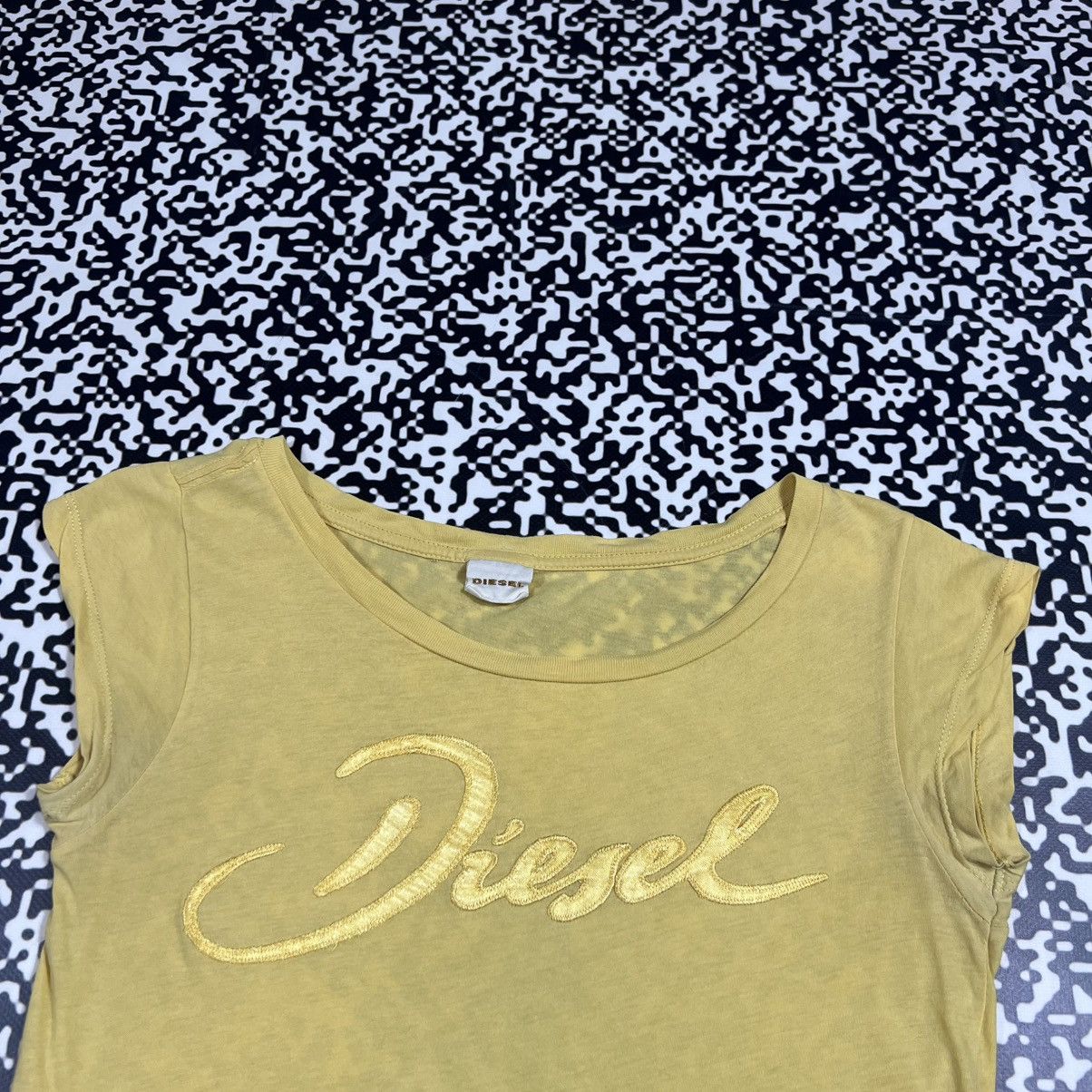 Diesel Vintage Y2K Diesel Big Logo Retro Casual T-shirt 90s Style Size S / US 4 / IT 40 - 7 Thumbnail