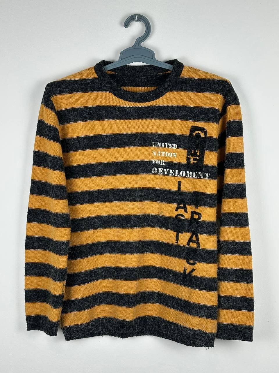 Japanese Brand × Vintage Vintage Freddie Kruger Style Avant Garde Y2K sweater Size US L / EU 52-54 / 3 - 1 Thumbnail