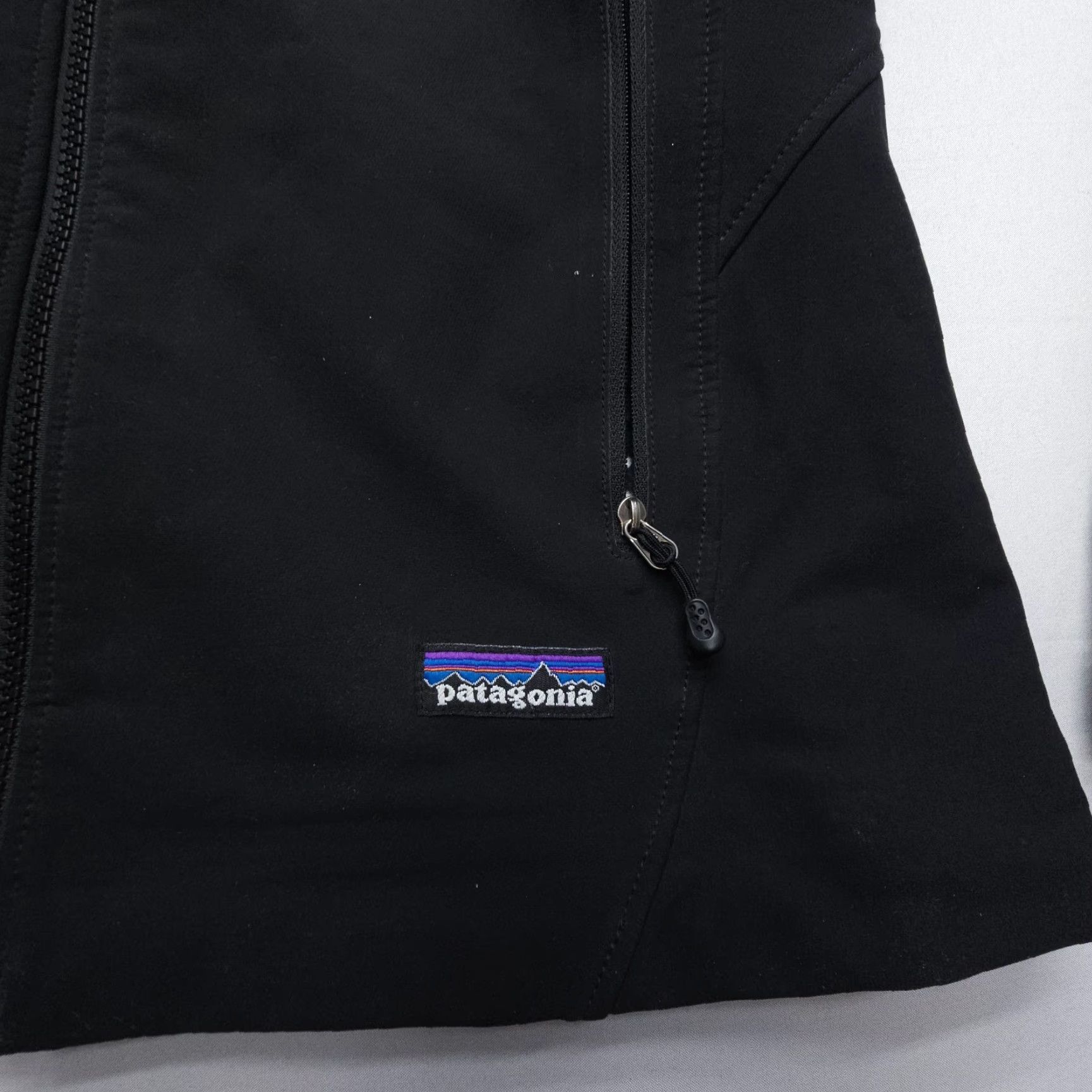 Patagonia Patagonia Guide Jacket Womens Small Black Softshell Lined Hiking Outdoor Jacket Size S / US 4 / IT 40 - 7 Thumbnail