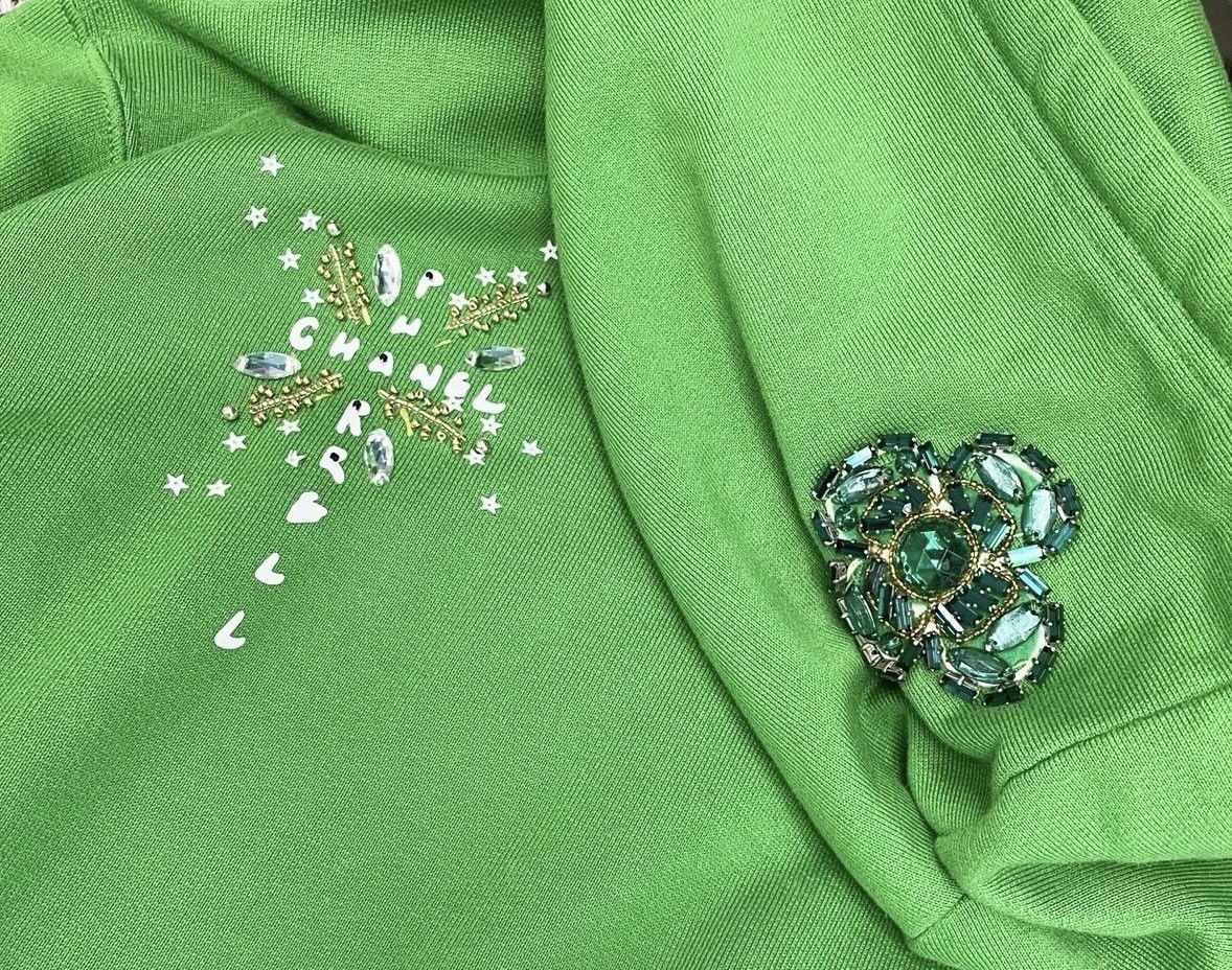 Chanel Chanel x Pharrell Williams L Embroidered Green Logo Hoodie Size US L / EU 52-54 / 3 - 6 Thumbnail