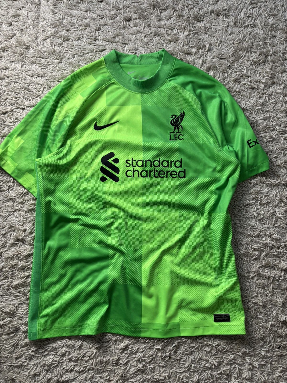 Vintage Vintage Soccer Jersey Liverpool Goalkeeper T-Shirt Size US XL / EU 56 / 4 - 1 Thumbnail
