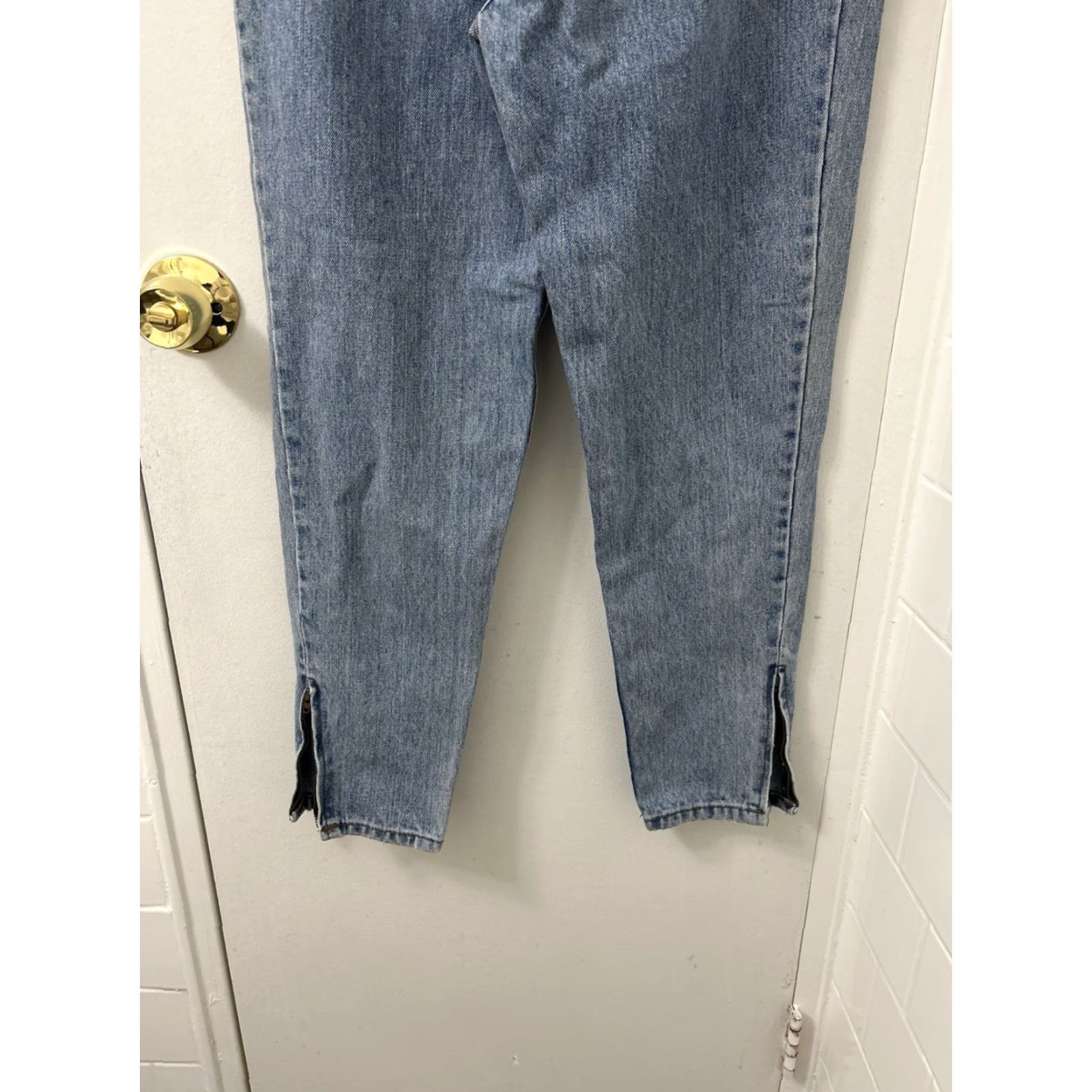 Guess VINTAGE GUESS Jeans Womens 29x27 Blue Made In USA Tapered Ankle Zip Mens? Size 29" - 3 Thumbnail