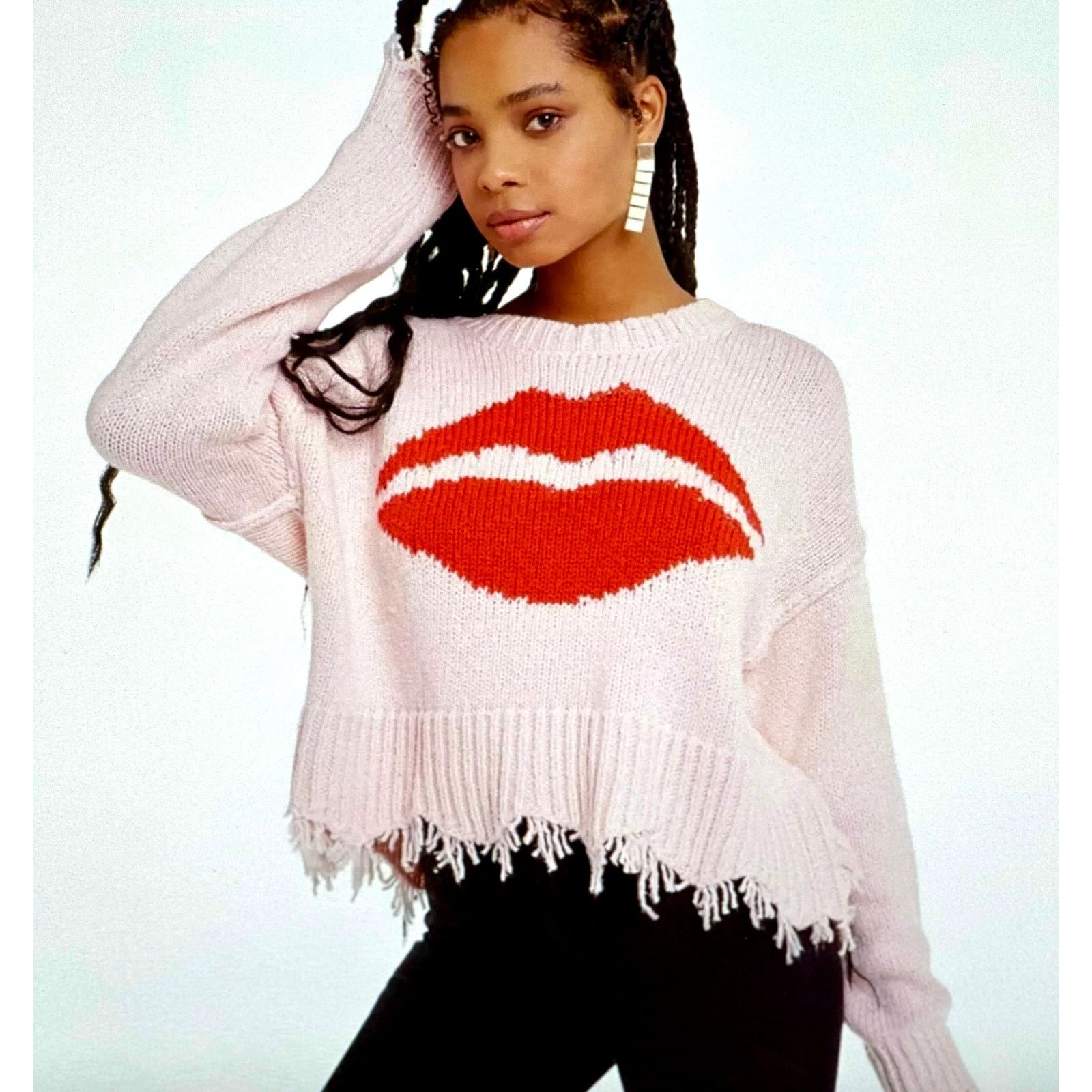 Wildfox WildFox 'First Kiss' Long Sleeve Frayed Cropped Sweater M Size M / US 6-8 / IT 42-44 - 2 Thumbnail