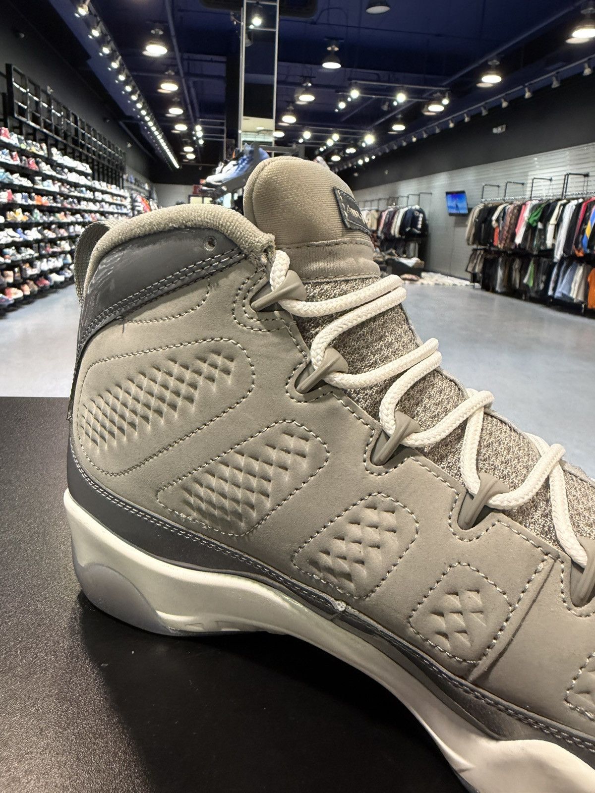 Jordan Brand Size 13 - Jordan 9 Retro Cool Grey (2025) Size US 13 / EU 46 - 7 Thumbnail