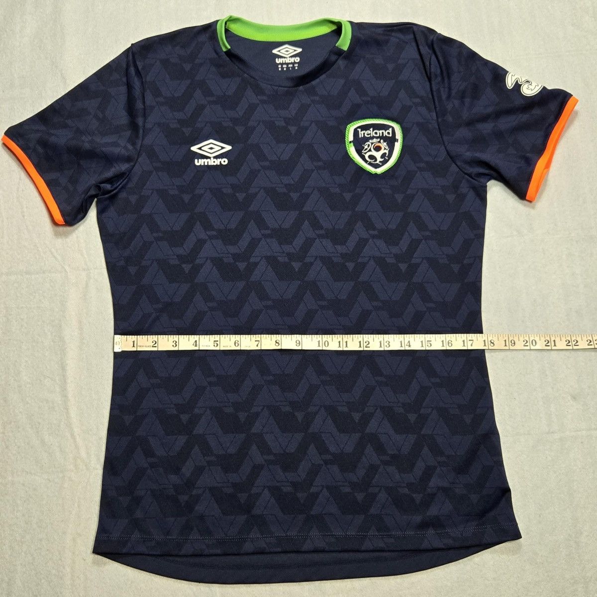 Umbro blue Umbro Ireland soccer Jersey Size US M / EU 48-50 / 2 - 4 Thumbnail