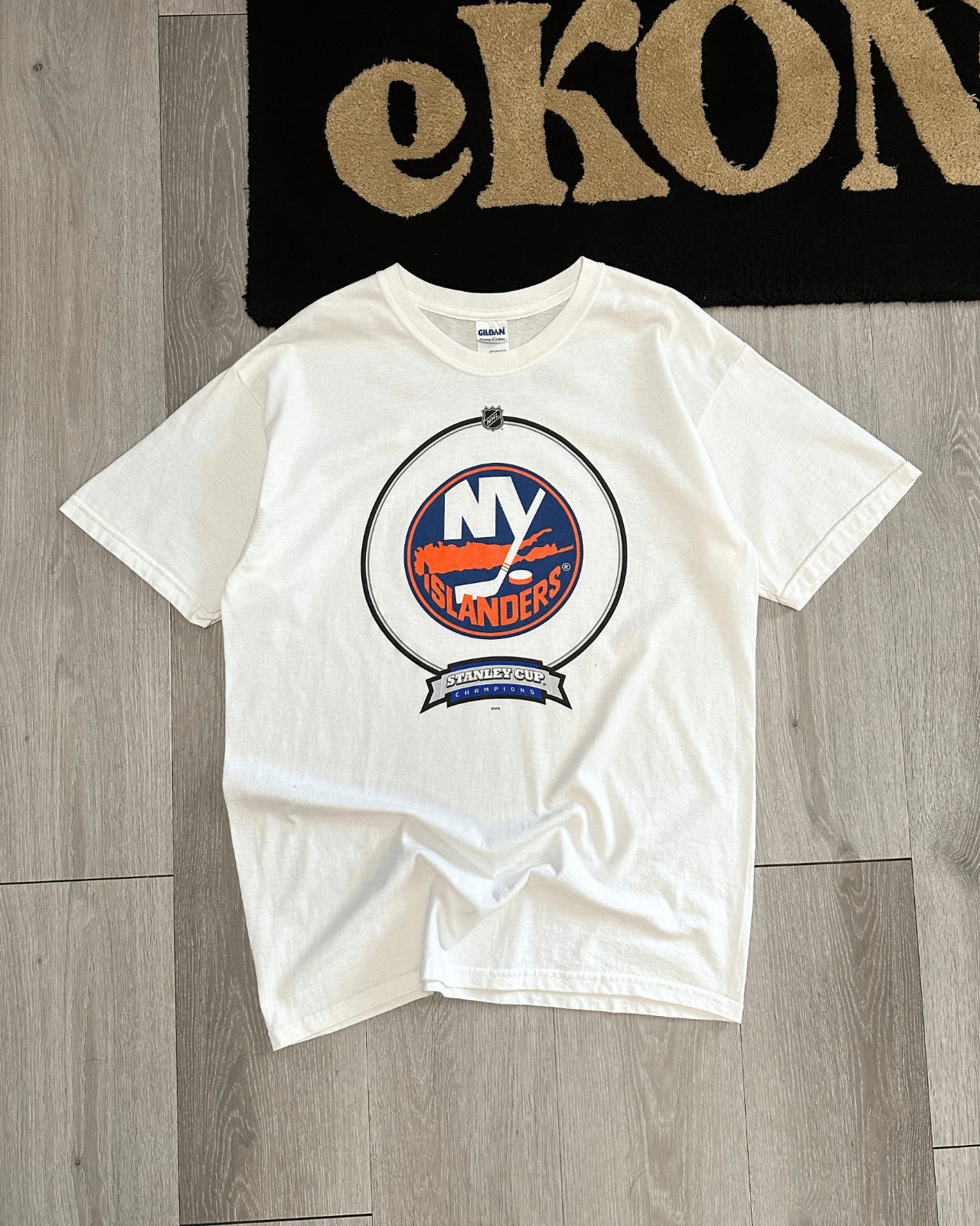 NHL × Vintage Vintage NHL x Bud Light New York Islanders T-Shirt - Large Size US L / EU 52-54 / 3 - 1 Thumbnail