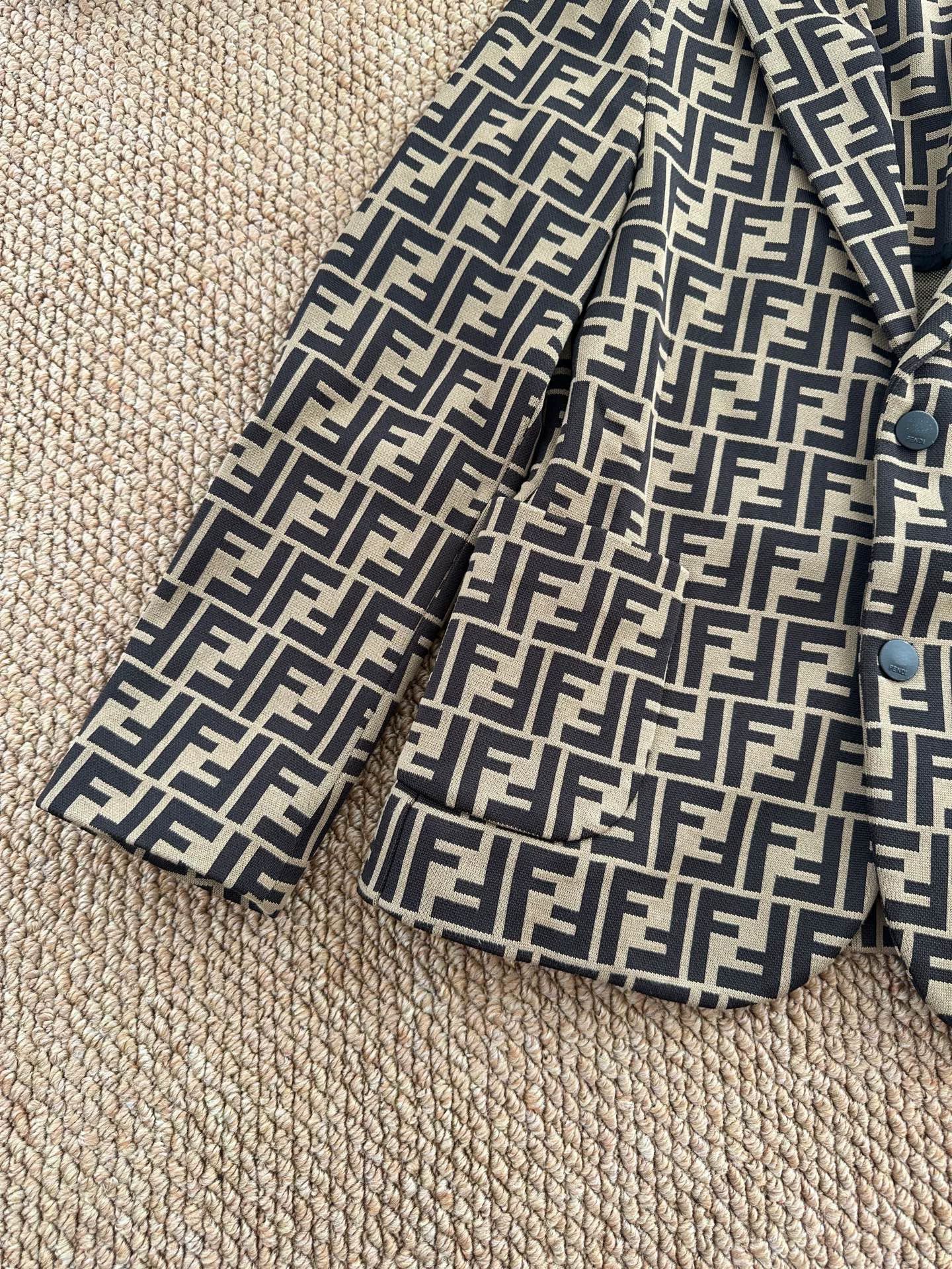 Fendi FENDI FF Monogram Vintage Blazer Women's 10A Size L / US 10 / IT 46 - 4 Thumbnail