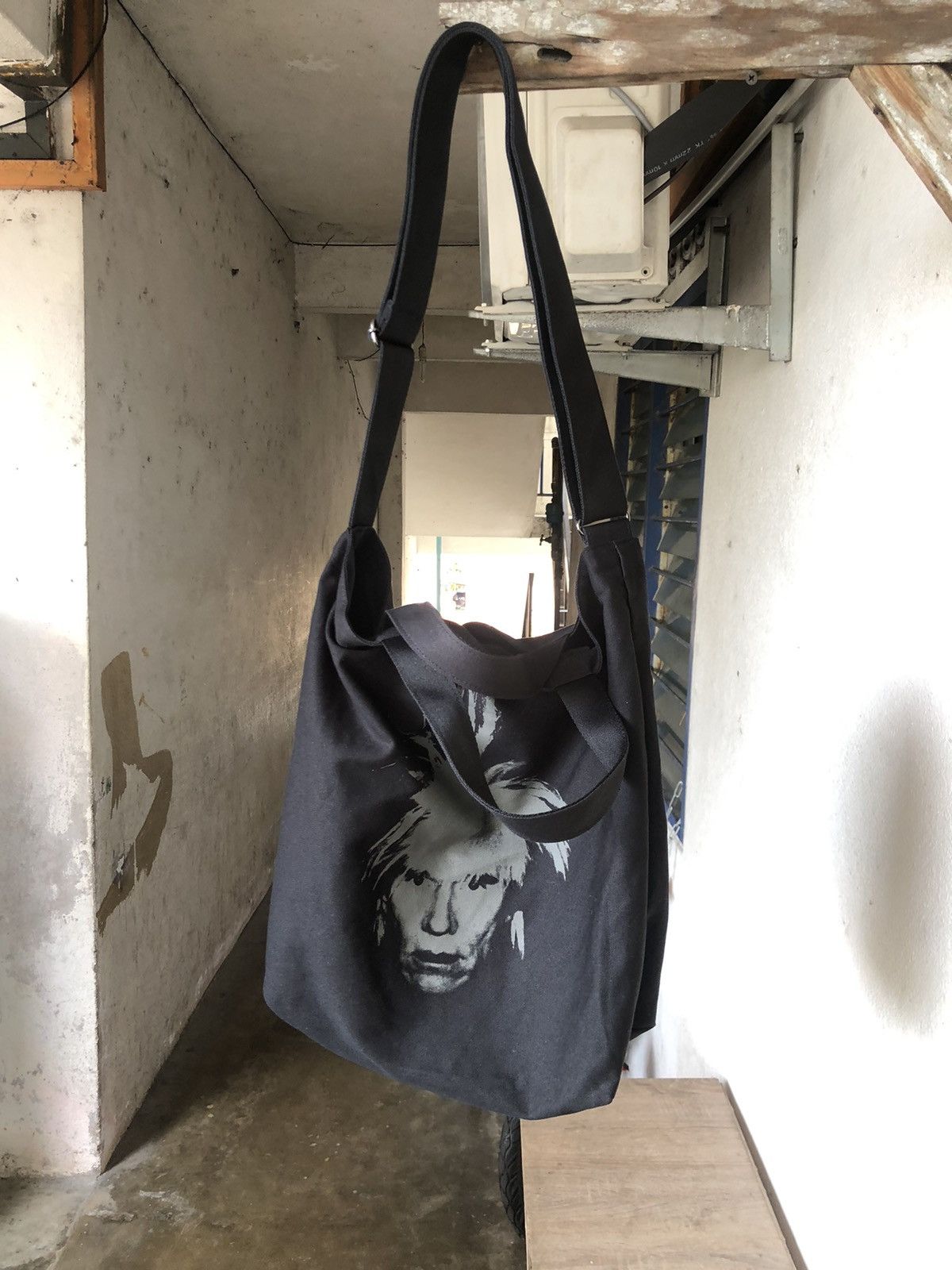 Kaws Rare❗️Kaws x Andy Warhol Cross body Bag/ Tote Bag Size ONE SIZE - 10 Thumbnail