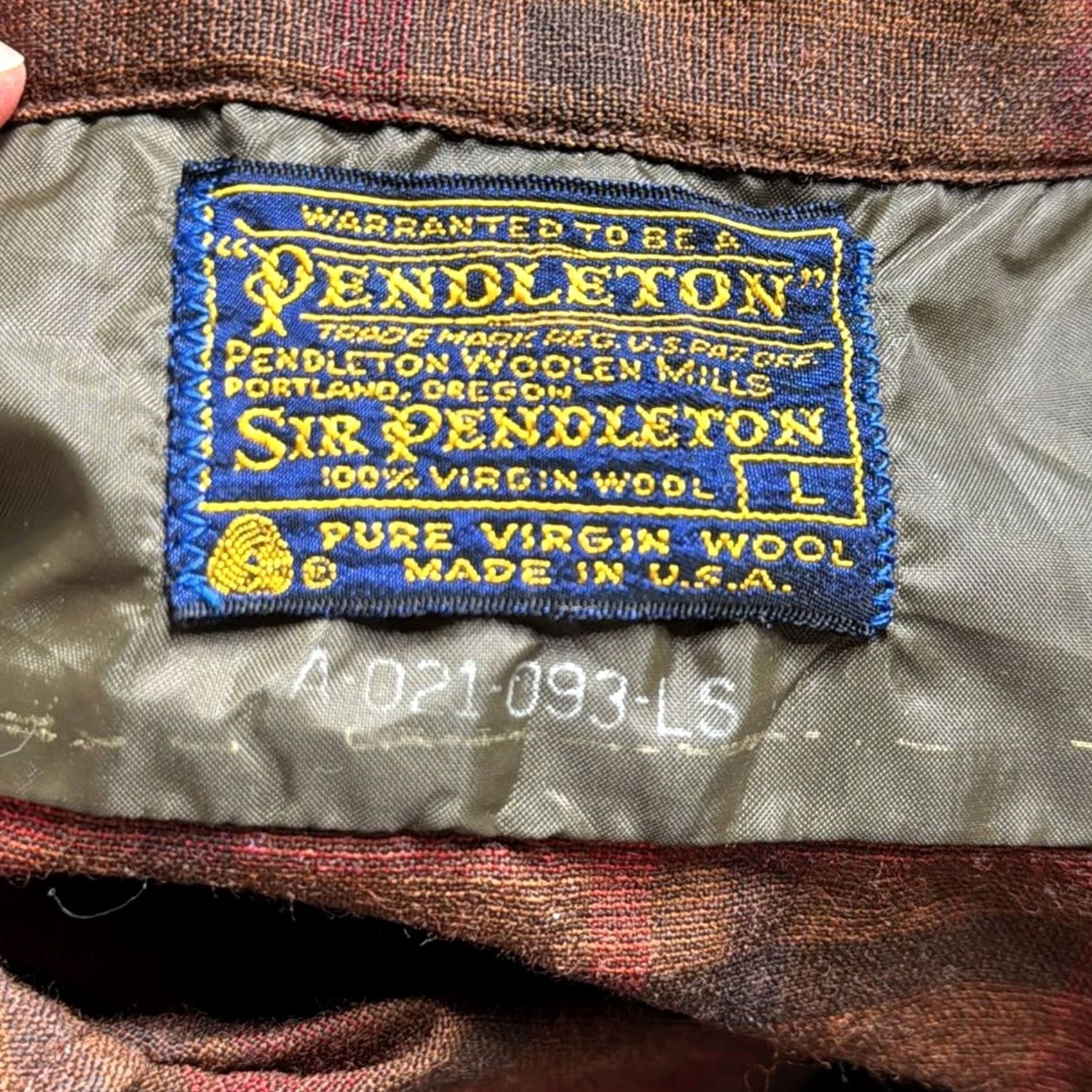 Pendleton VINTAGE Pendleton Shirt Large Brown Red Hook Collar Button Up Virgin Wool Mens Size US L / EU 52-54 / 3 - 8 Thumbnail