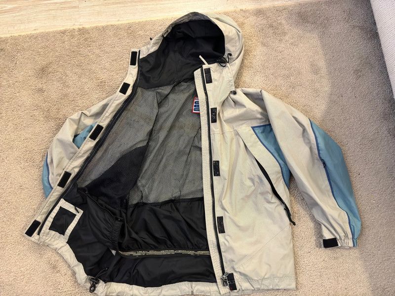 Helly Hansen Men's Jacket Raincoat Windbreaker M Hooded Beige Waterproof Size US M / EU 48-50 / 2 - 4 Thumbnail