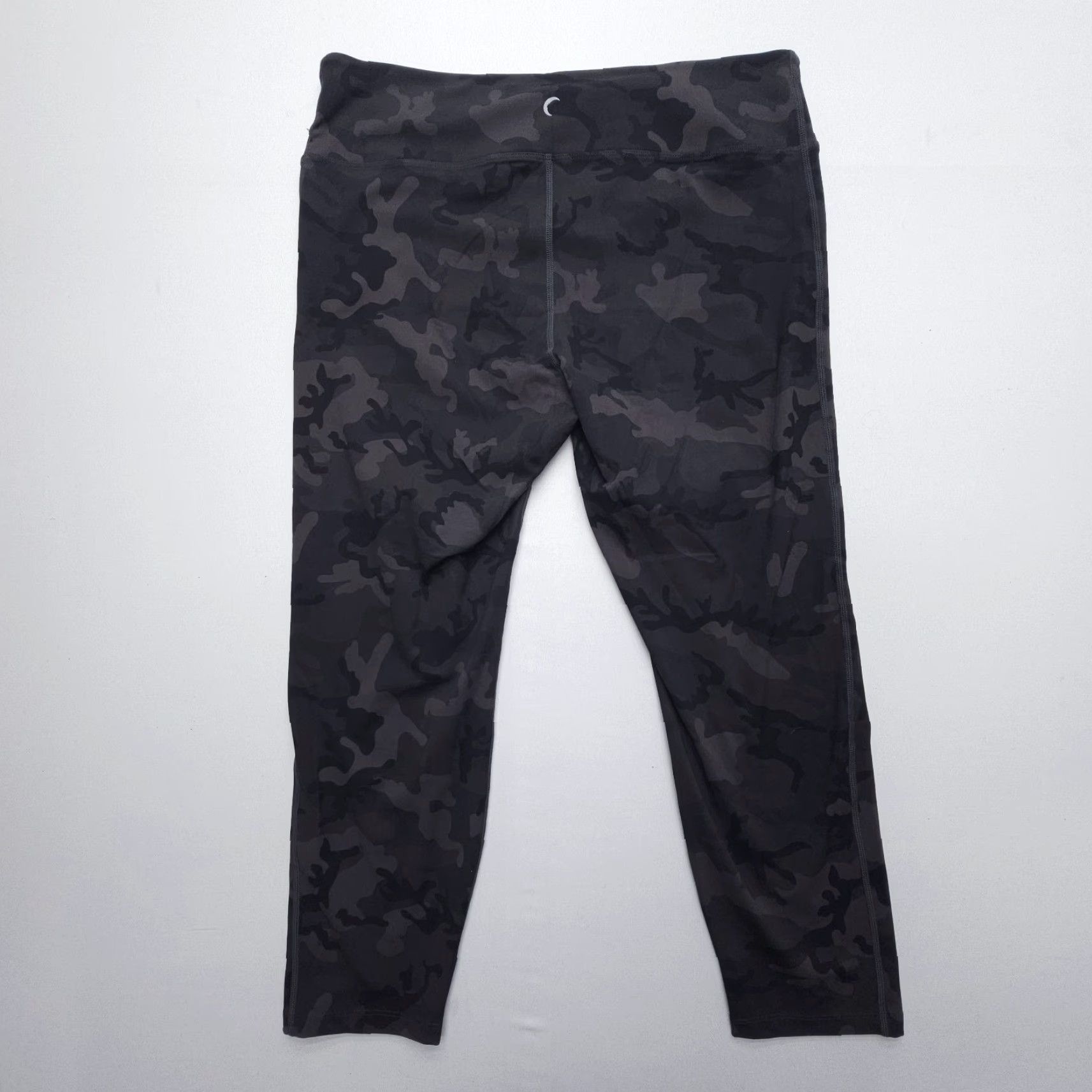 Vintage VINTAGE Zyia Active Leggings Womens 16 - 18 Black Camouflage Powerhold By Fabletics Skinny 24 in Inseam Womens Size 38" / US 16 / IT 52 - 2 Thumbnail