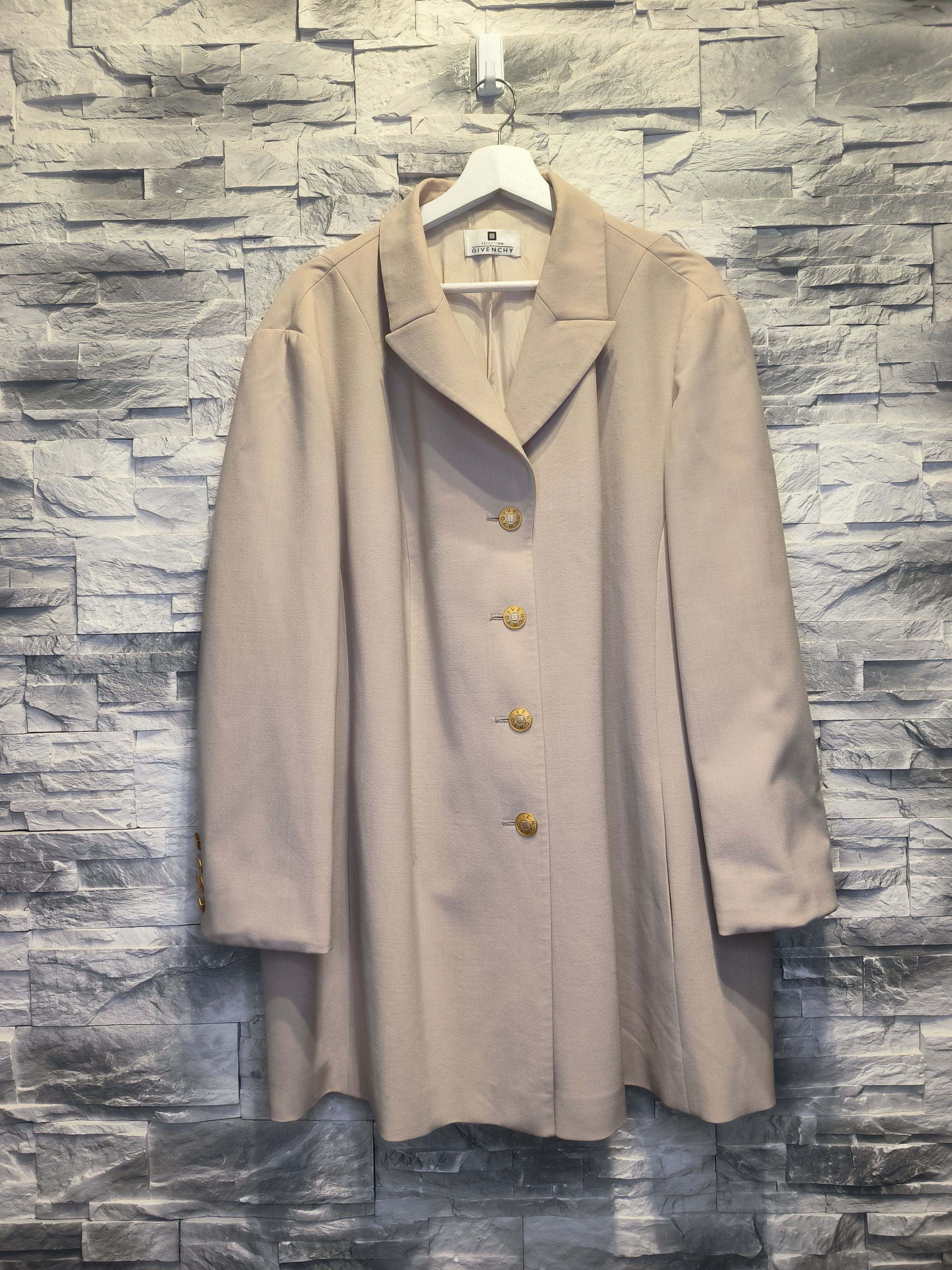 Givenchy × Vintage Vintage Selection de Givenchy Coat Trench Beige Size XXL / US 16-18 / IT 52-54 - 1 Thumbnail