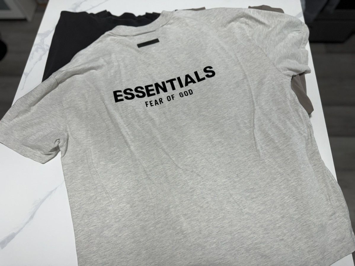 Essentials Fear of God ESSENTIALS Light Oatmeal Tee Size US XXL / EU 58 / 5 - 2 Thumbnail