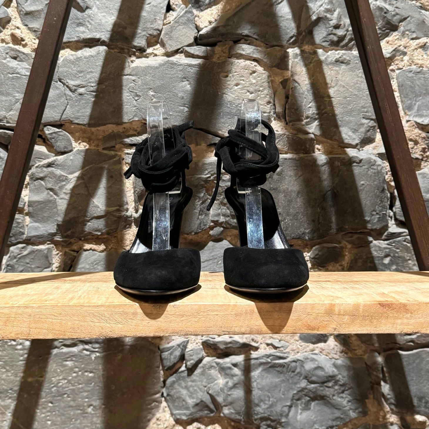 Gucci Gucci Vintage Black Suede Wrap Around Pumps Size US 8.5 / IT 38.5 - 3 Thumbnail