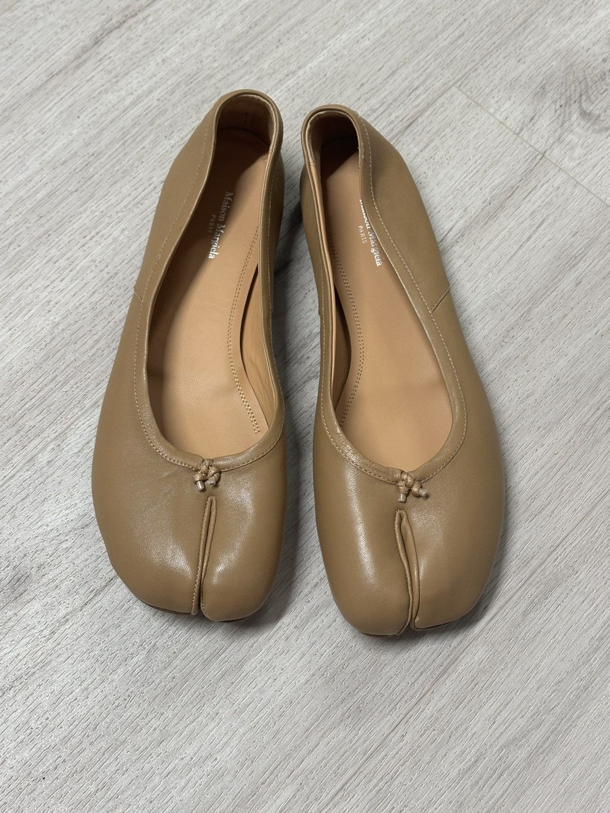 Maison Margiela MAISON MARGIELA TABI FLATS Size US 10 / IT 40 - 1 Thumbnail