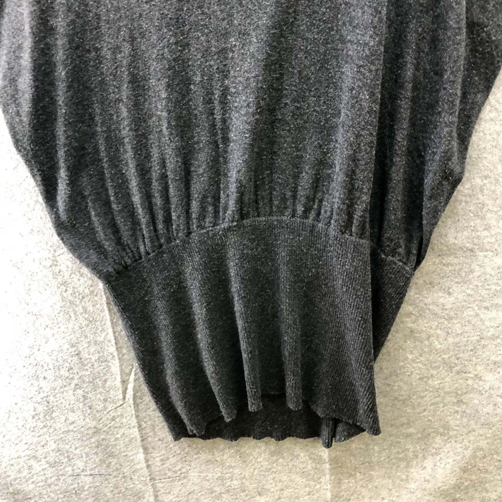 Banana Republic Banana Republic Luxury Cashmere Blend Tunic Sweater Womens L Gray Cowl Dolman Size L / US 10 / IT 46 - 4 Thumbnail