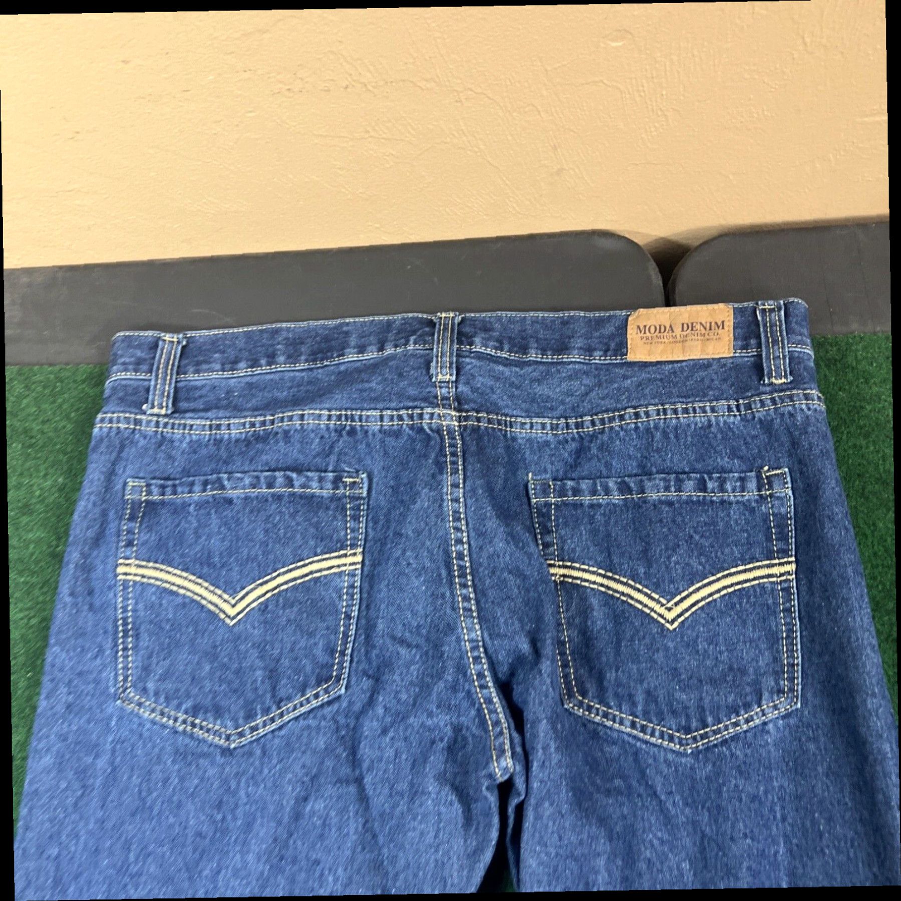 Vintage Moda Int'l The London Blue Jean Baggy Casual 40x32 Relaxed Fit Size 27" / US 4 / IT 40 - 2 Thumbnail