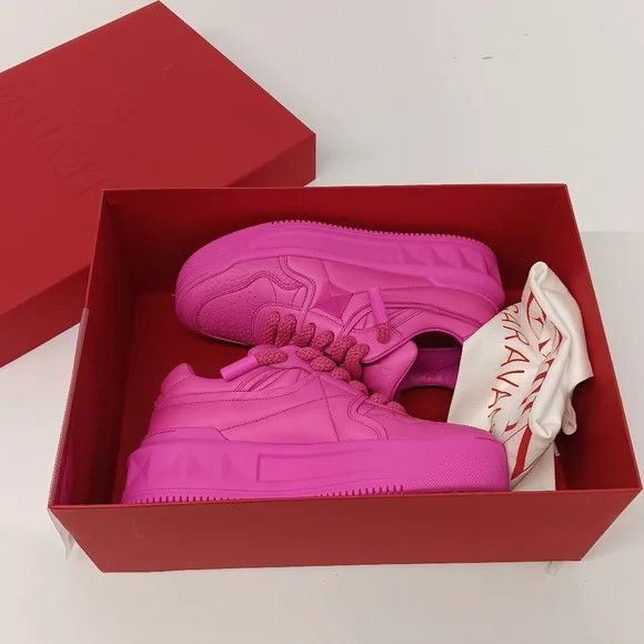Valentino Valentino One Stud XL Fuchsia Leather Sneakers -EU37.5/US7.5 Size US 7.5 / IT 37.5 - 15 Thumbnail