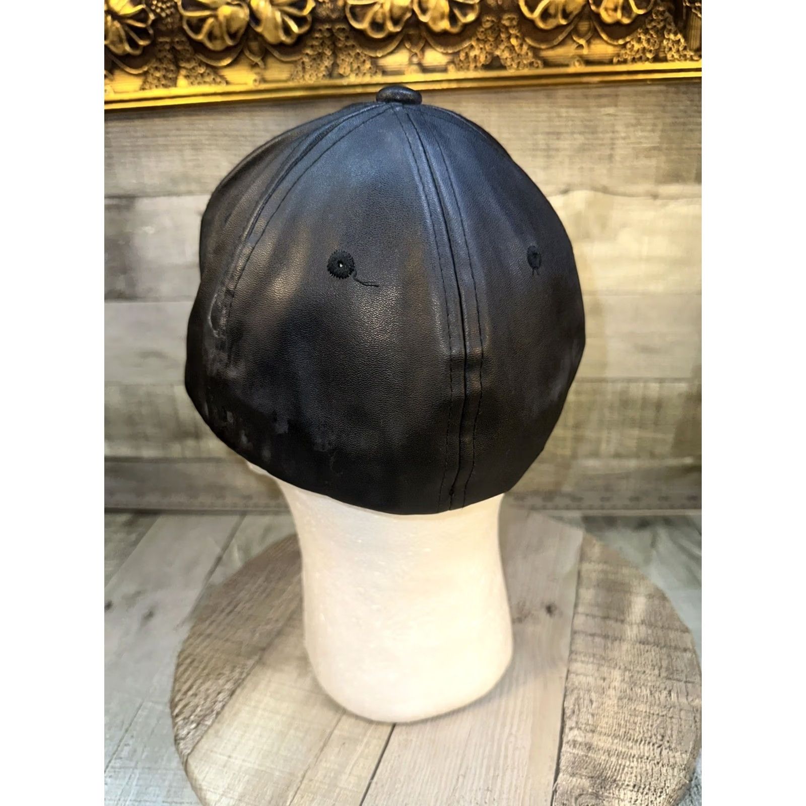 Vintage VINTAGE Unbranded Baseball Cap L Unisex Adults Black Faux Leather Adjustable Chicago Skyline Emboidered City 6 Panel Hat Size ONE SIZE - 5 Thumbnail