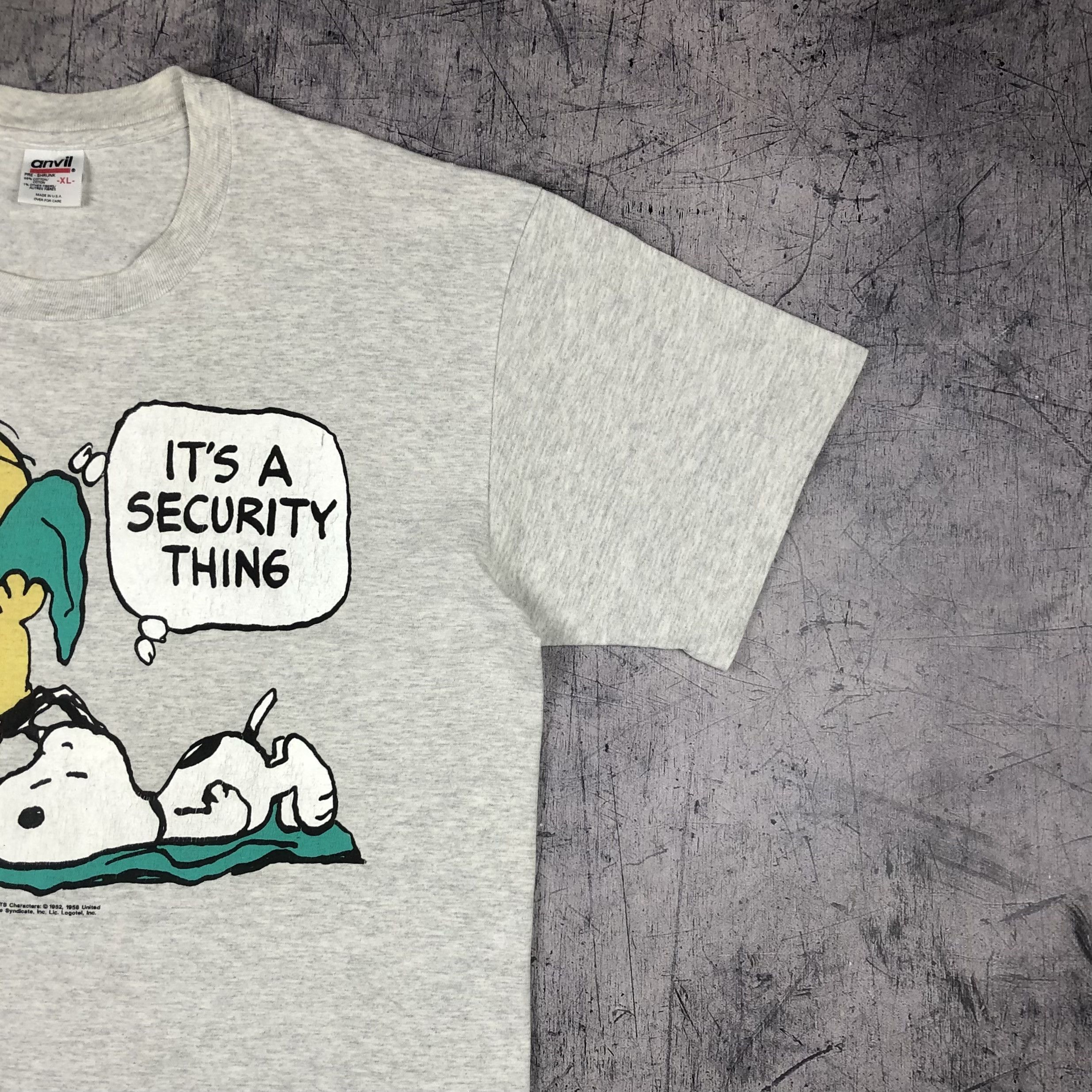 Peanuts 90s Peanuts Snoopy USA Security Thing Single Stitch Tee Size US XL / EU 56 / 4 - 8 Thumbnail