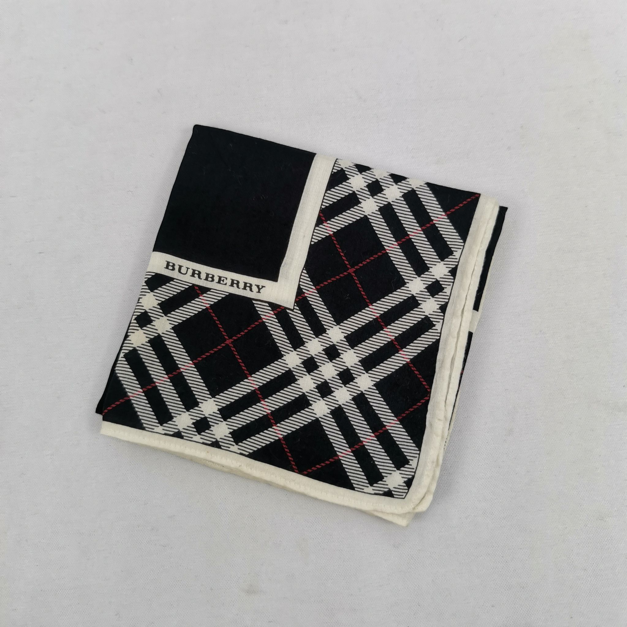 Burberry Vintage Burberry Handkerchief Pocket Square Bandana Size ONE SIZE - 4 Thumbnail