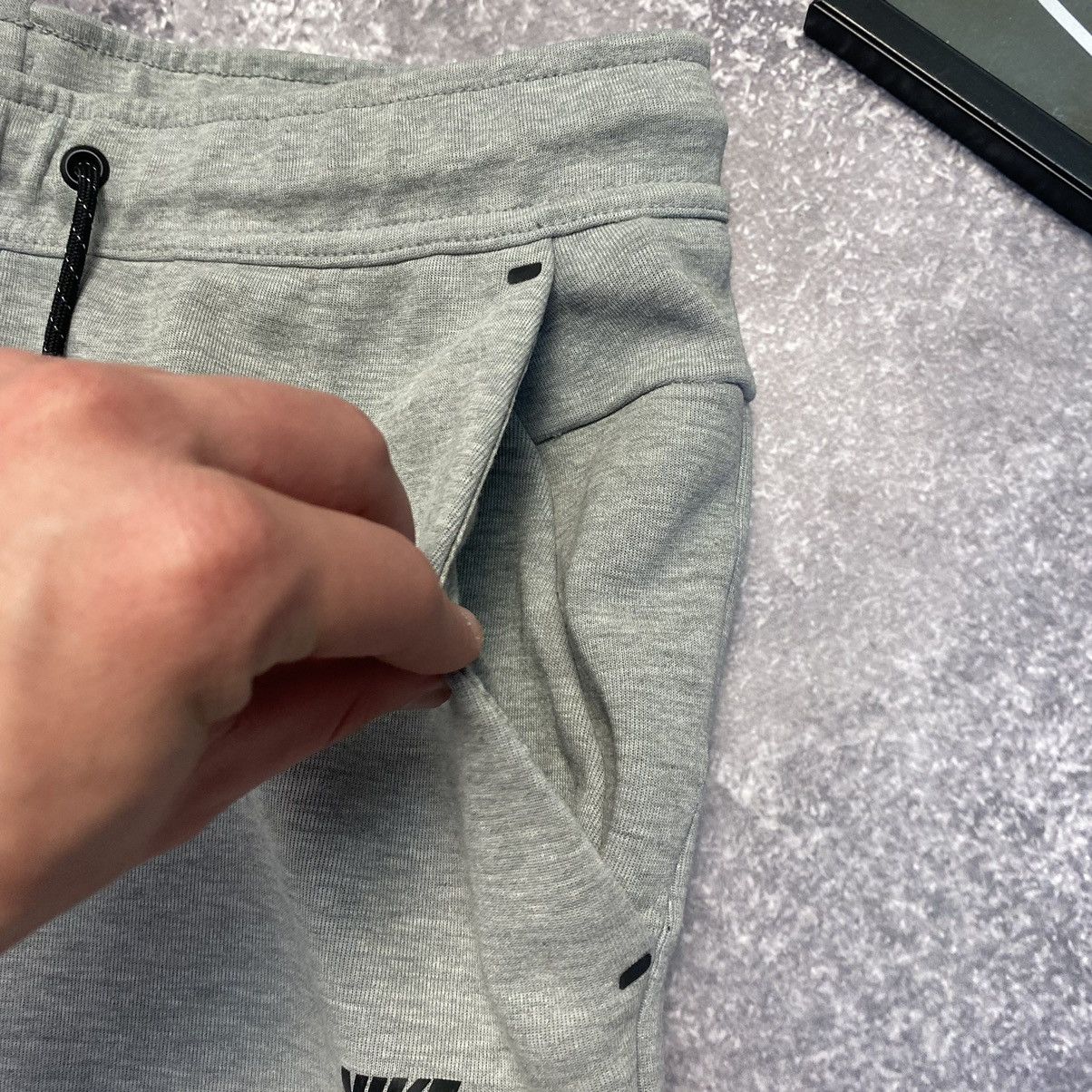 Nike × Vintage Men’s Nike Tech Fleece New Collection Small Logo drill pants Size US 30 / EU 46 - 4 Thumbnail