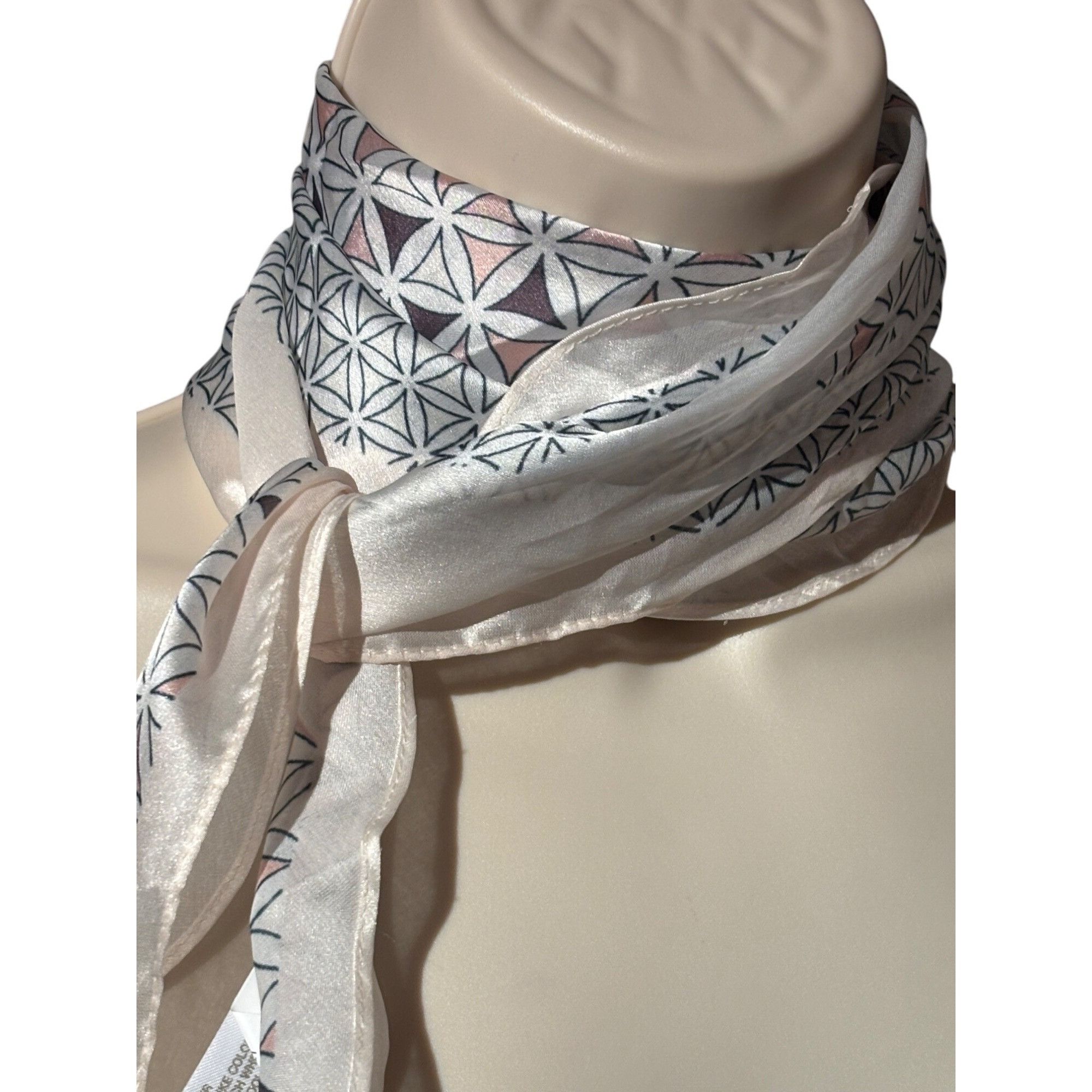 Giani Bernini Giani Bernini Geo-Print Kite Scarf, Neutral, OS Size ONE SIZE - 1 Thumbnail
