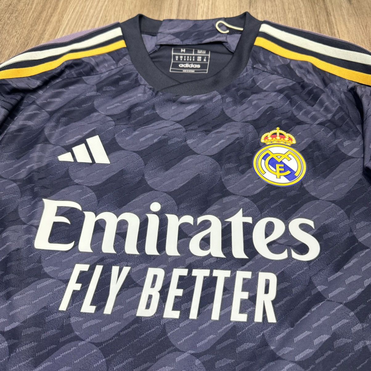 Adidas Real Madrid 23/24 player issue away shirt #8 Kroos (bnwt) Size US M / EU 48-50 / 2 - 3 Thumbnail