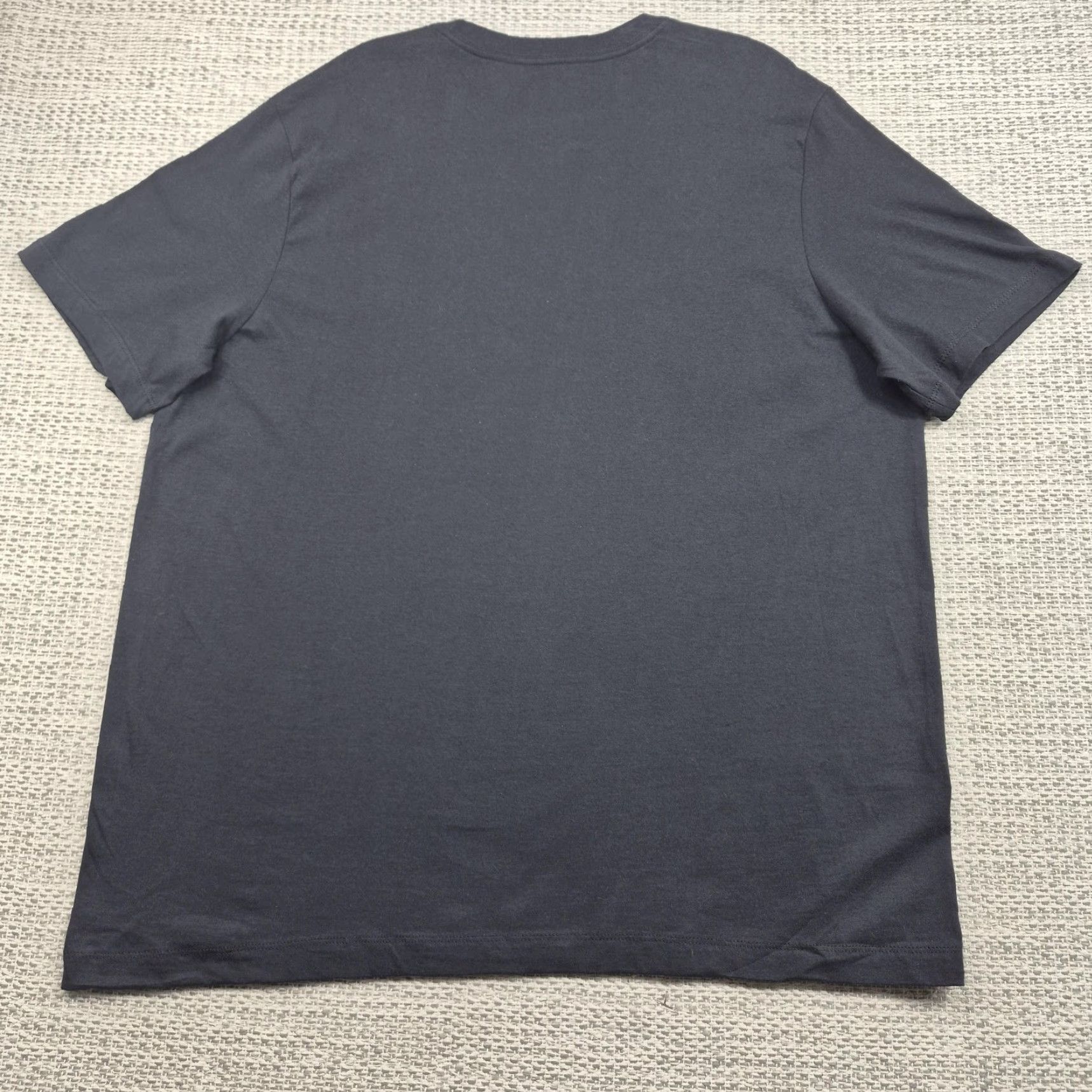Nike Nike 30K Swoosh Shirt Mens XL Gray T-Shirt Nike Dri-Fit The Nike Tee Crew Neck Short Sleeve Graphic Tee USA California Sports Size US XL / EU 56 / 4 - 6 Thumbnail