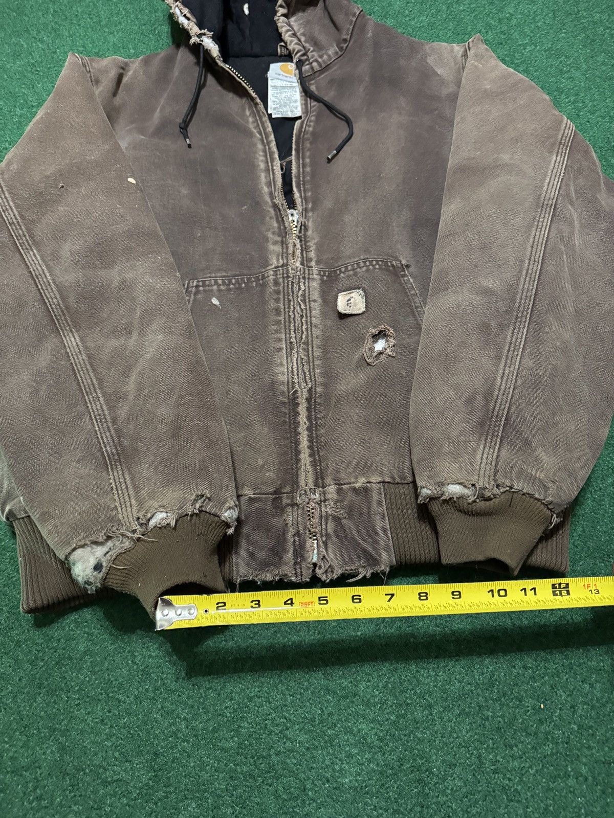 Carhartt Carhartt Brown Grunge Distressed Large Jacket Boxy 27x29 Size US L / EU 52-54 / 3 - 9 Thumbnail