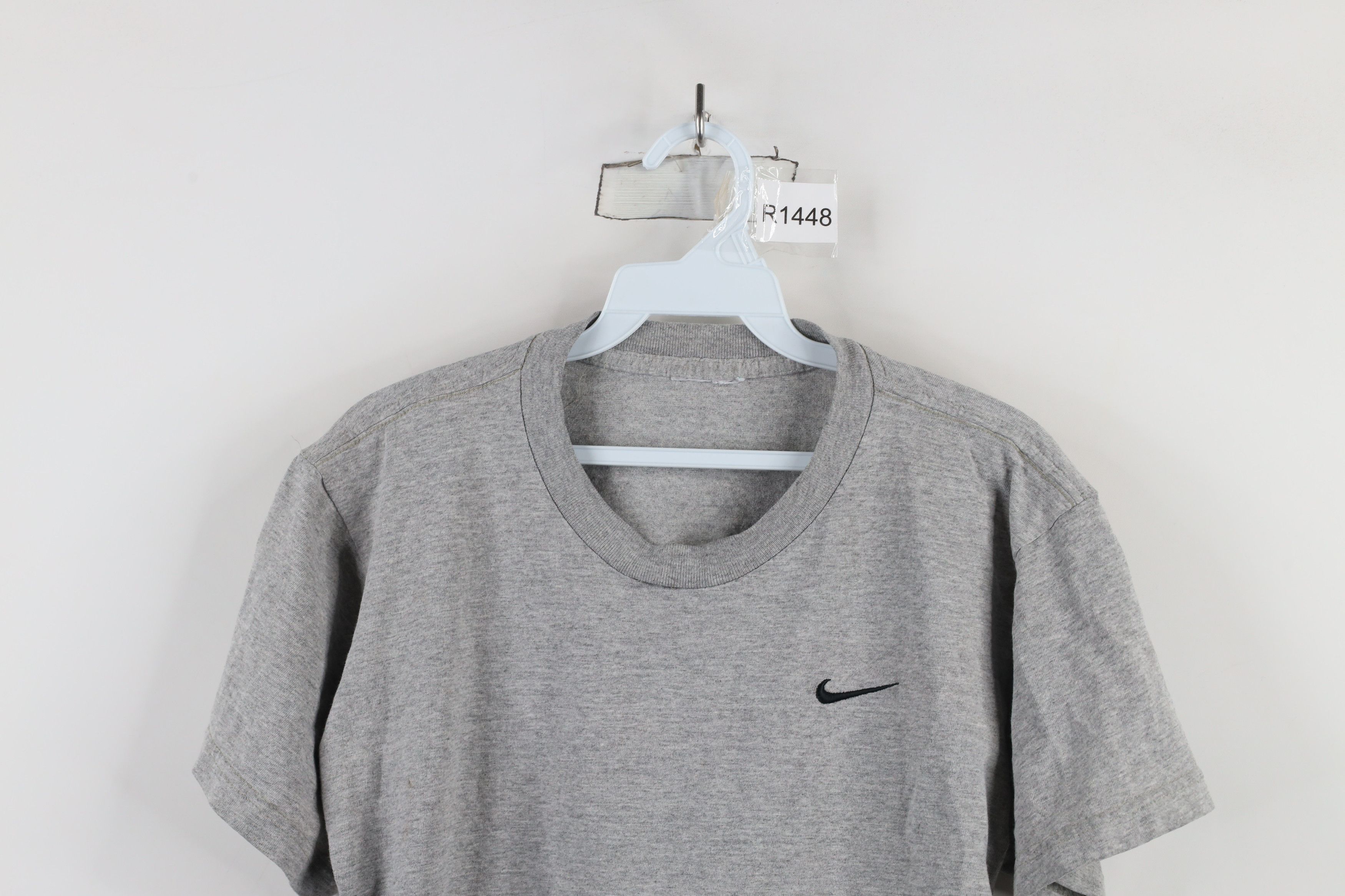 Nike × Vintage Vintage 90s Nike Travis Scott Mini Swoosh T-Shirt Gray Size US S / EU 44-46 / 1 - 2 Thumbnail