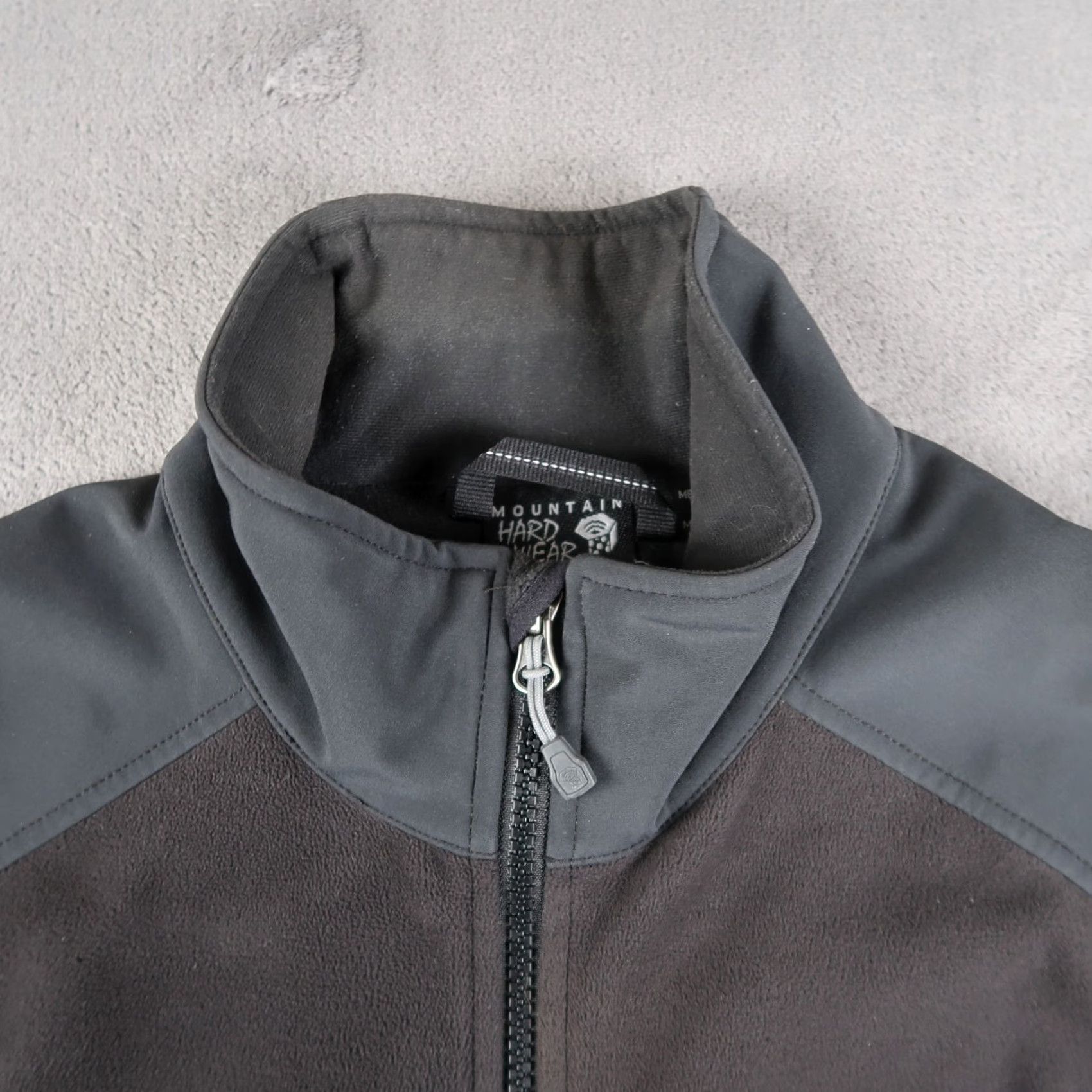 Mountain Hardwear Mountain Hardwear Vest Mens M Black Fleece Full Zip Pockets Outdoor Size US M / EU 48-50 / 2 - 5 Thumbnail