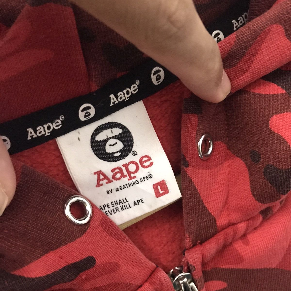Aape Aape by Bathing Ape 2013 Red Camouflage CNY Hoodie Zipper Size US M / EU 48-50 / 2 - 12 Thumbnail