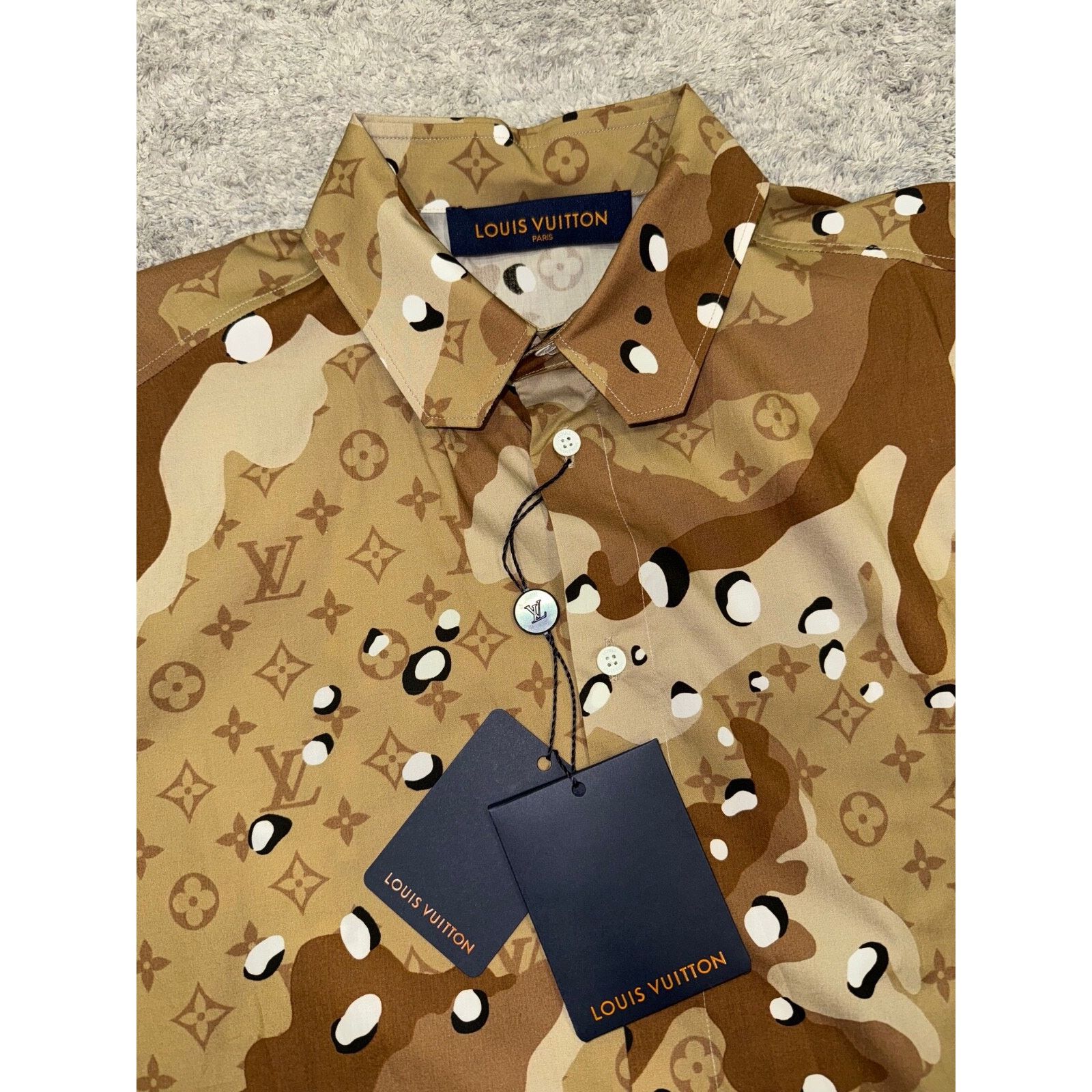 Louis Vuitton Louis Vuitton Desert Camo DNA Long Sleeve Logo Monogram Size US S / EU 44-46 / 1 - 8 Thumbnail