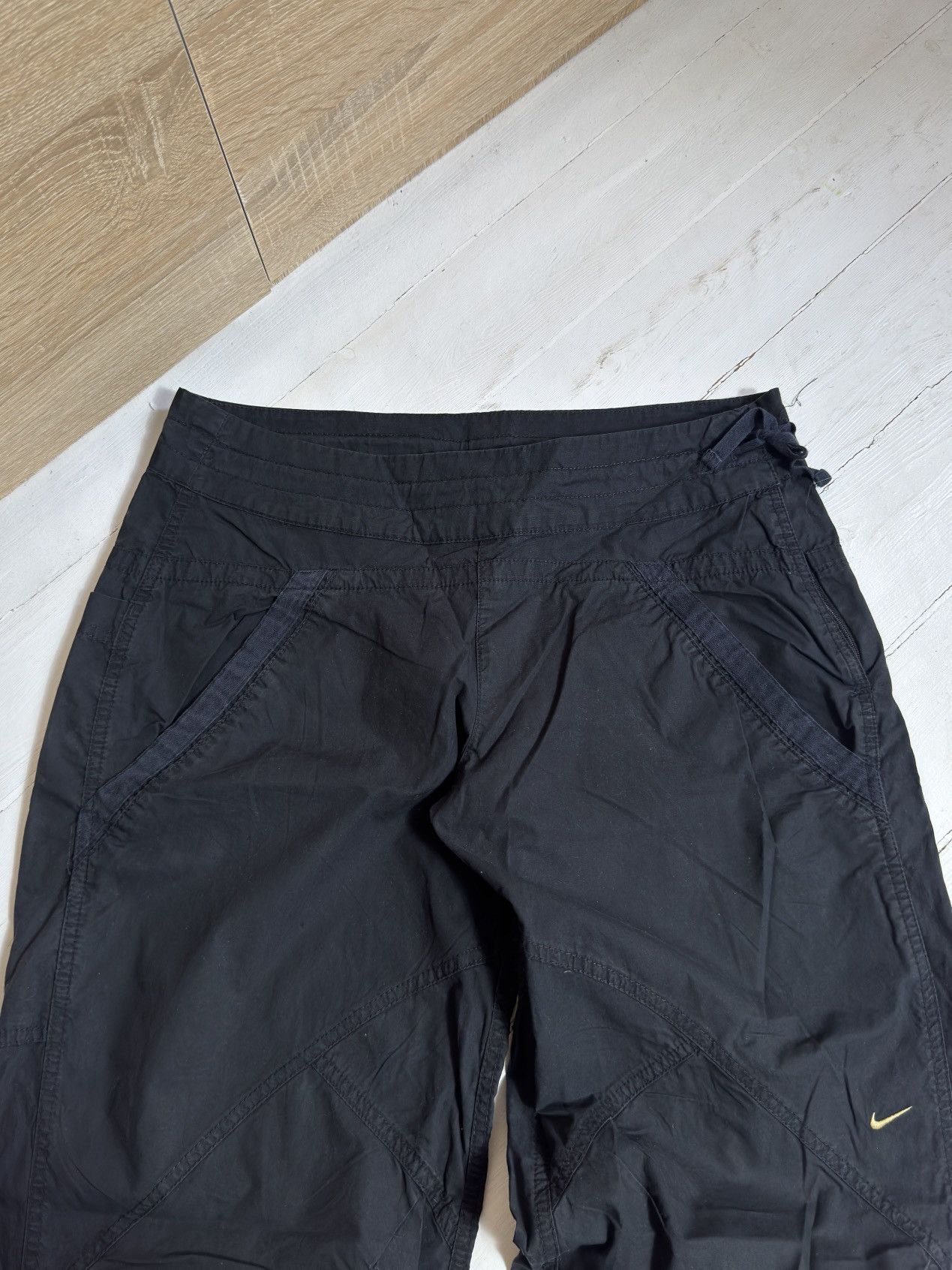 Nike VINTAGE NIKE MINI LOGO CARGO GORPCORE PANTS Size 30" / US 8 / IT 44 - 10 Thumbnail