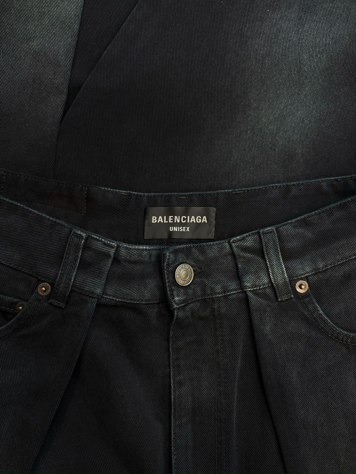 Balenciaga AW23 Balenciaga Double Layered Navy Blue Wide Cut Denim Size US 30 / EU 46 - 2 Thumbnail