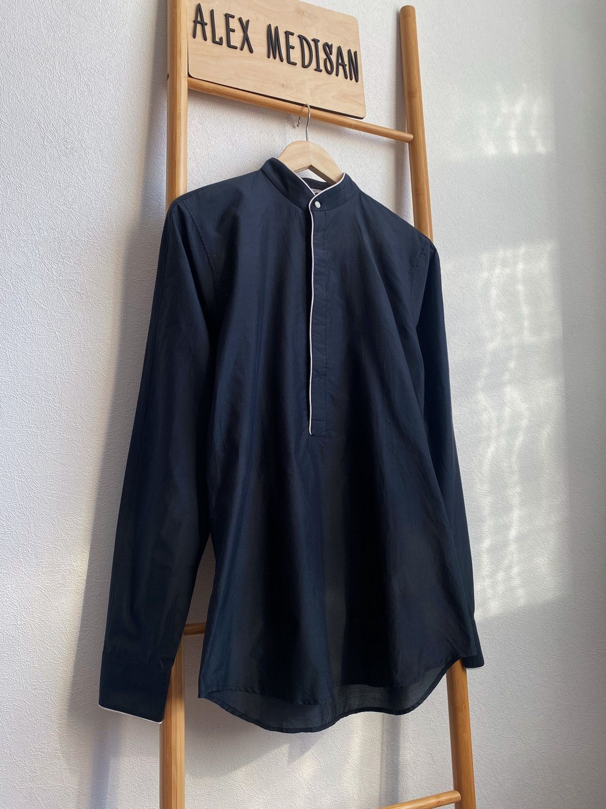 Yves Saint Laurent Yves Saint Laurent Vintage Silk Shirt Made In Italy Size US S / EU 44-46 / 1 - 6 Thumbnail