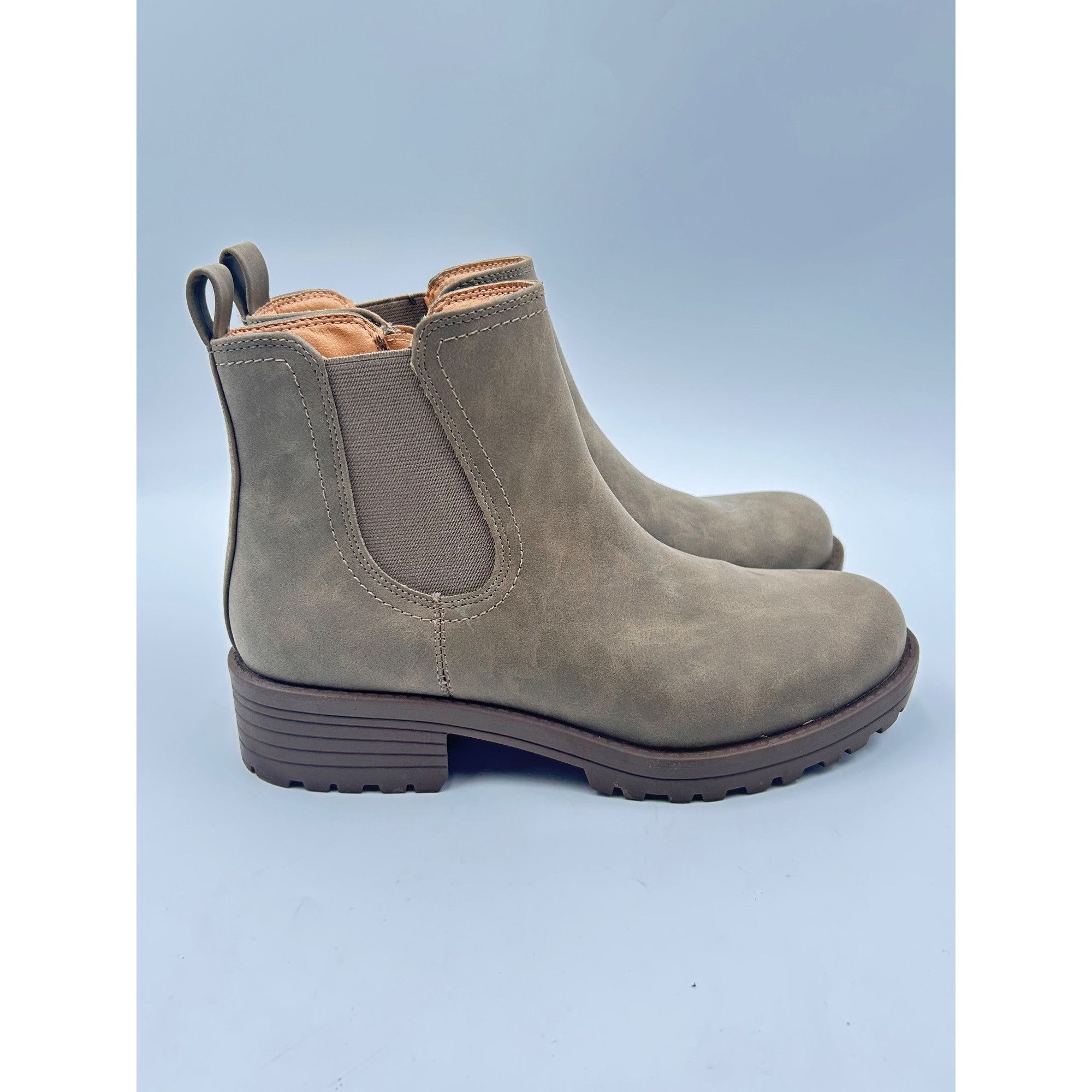 Buffalo David Bitton Buffalo David Bitton ANNA Chelsea Boots Brown 8.5M Lug Sole Size US 8 / IT 38 - 1 Thumbnail