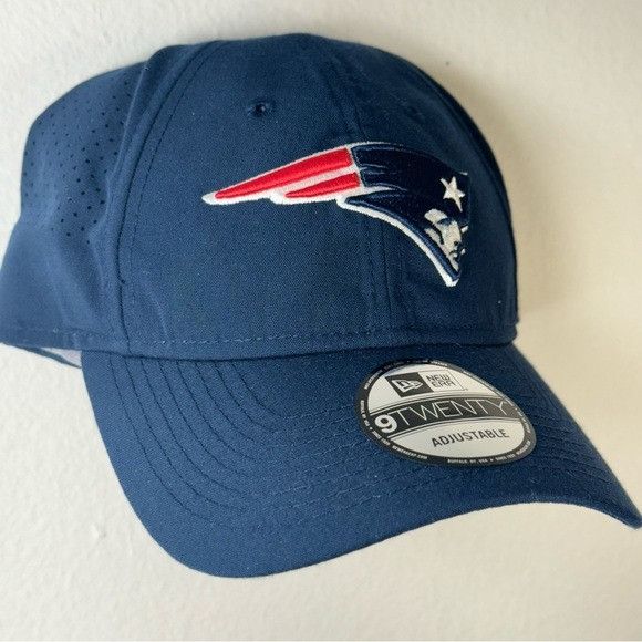 NFL NWT NEW ERA 9TWENTY NEW ENGLAND PATRIOTS NFL LASER CUT TRAIN Size ONE SIZE - 2 Thumbnail