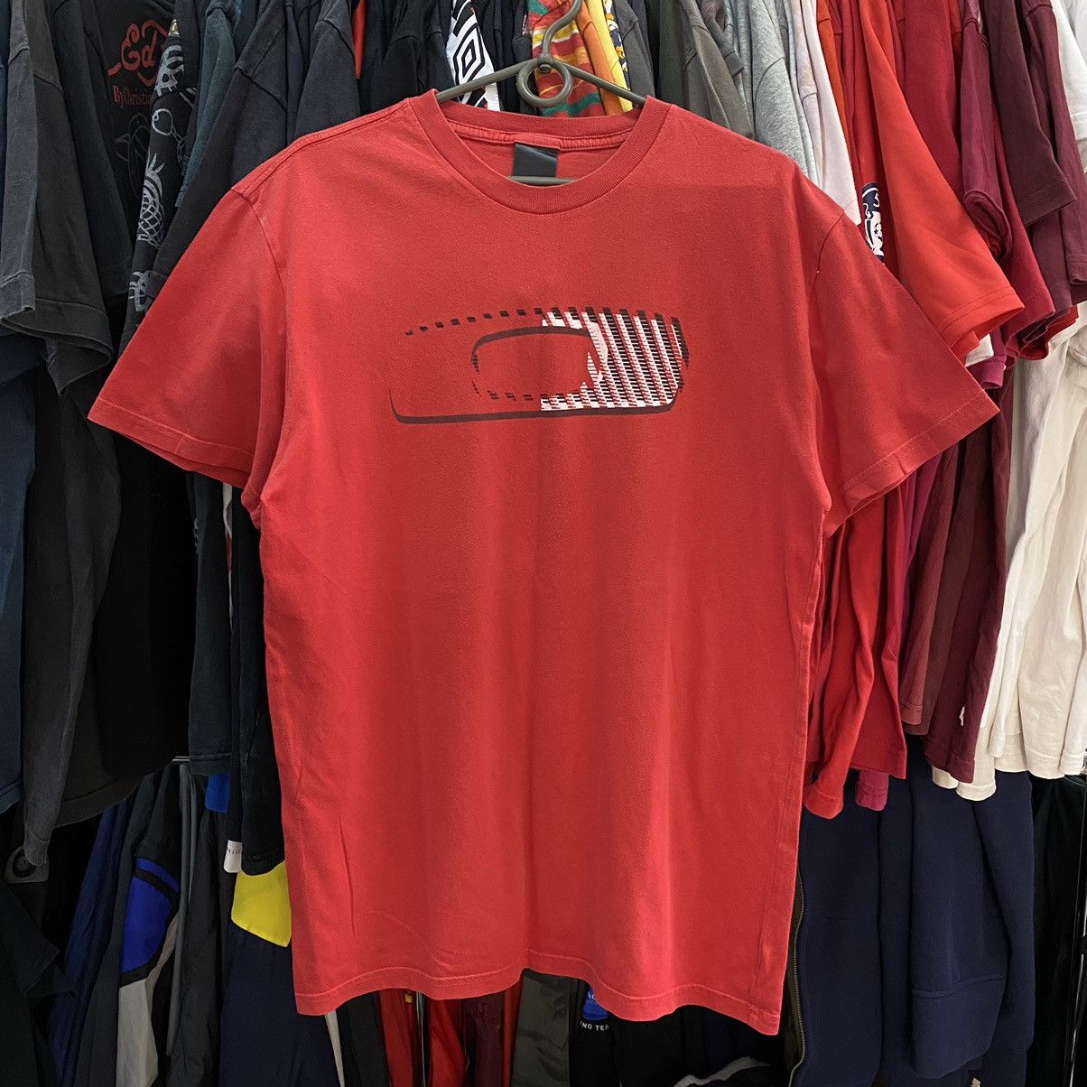 Other Vintage Oakley Softwear Big Logo outdoor tee Size US M / EU 48-50 / 2 - 1 Thumbnail