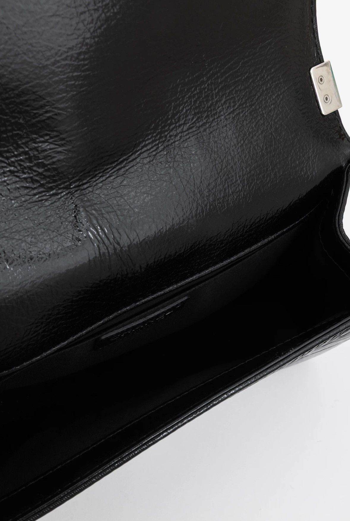 Chanel Authenticated Certificate✅Full packaging 💝Chanel Boy Bag 🖤 Size ONE SIZE - 21 Thumbnail
