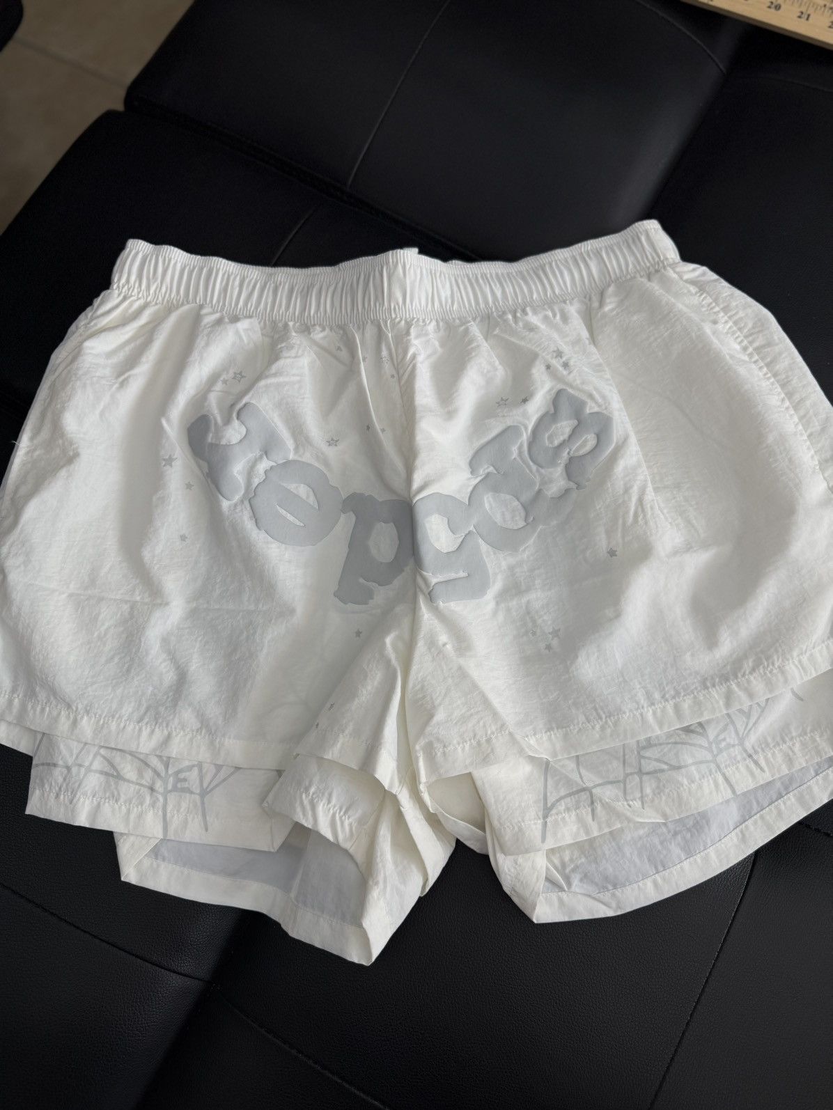 Sp5der Sp5der White Web Shorts Size (XL) Brand New Size US 36 / EU 52 - 1 Thumbnail